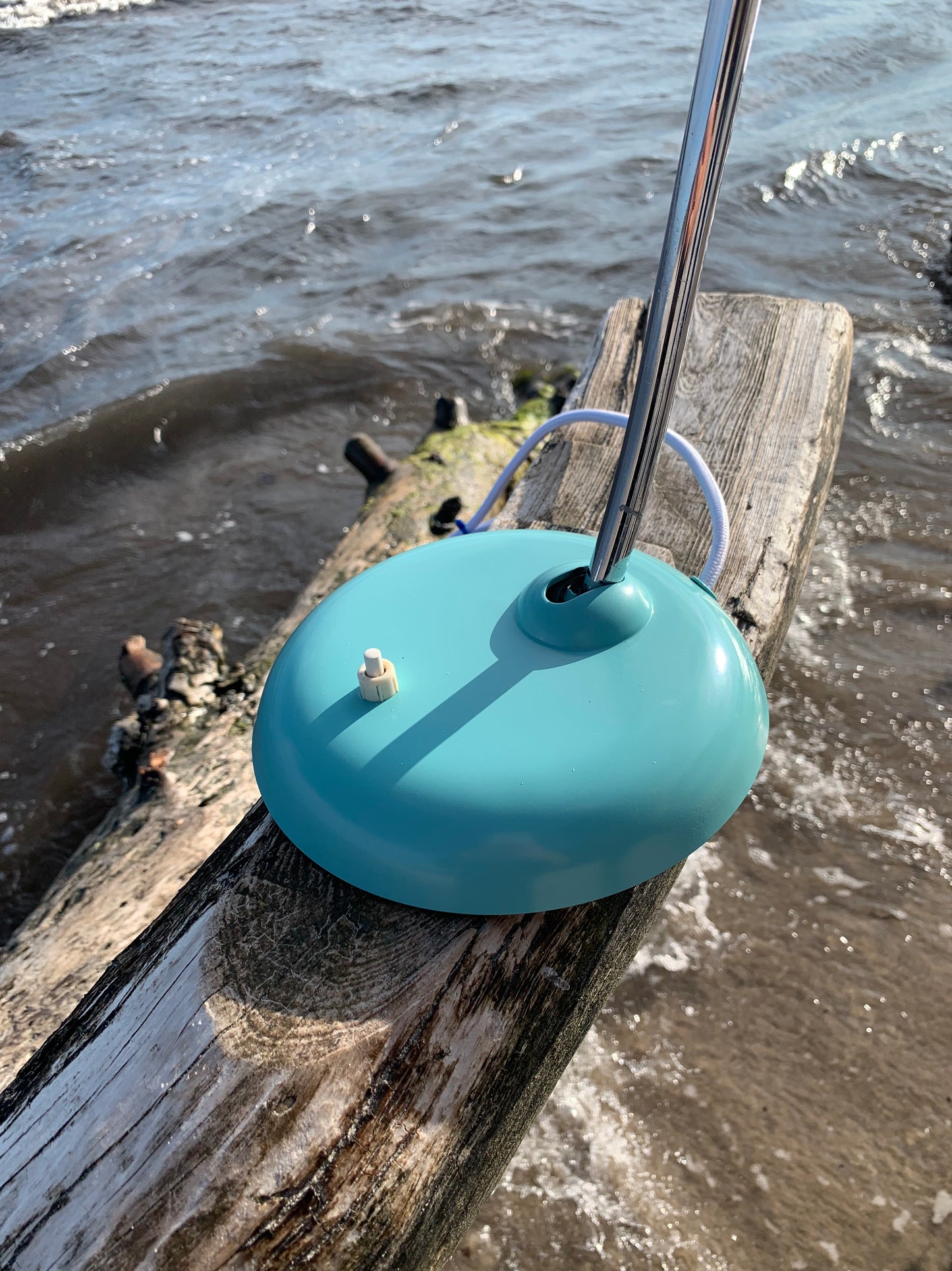 Kaiser Idell 6786 – Eisblau