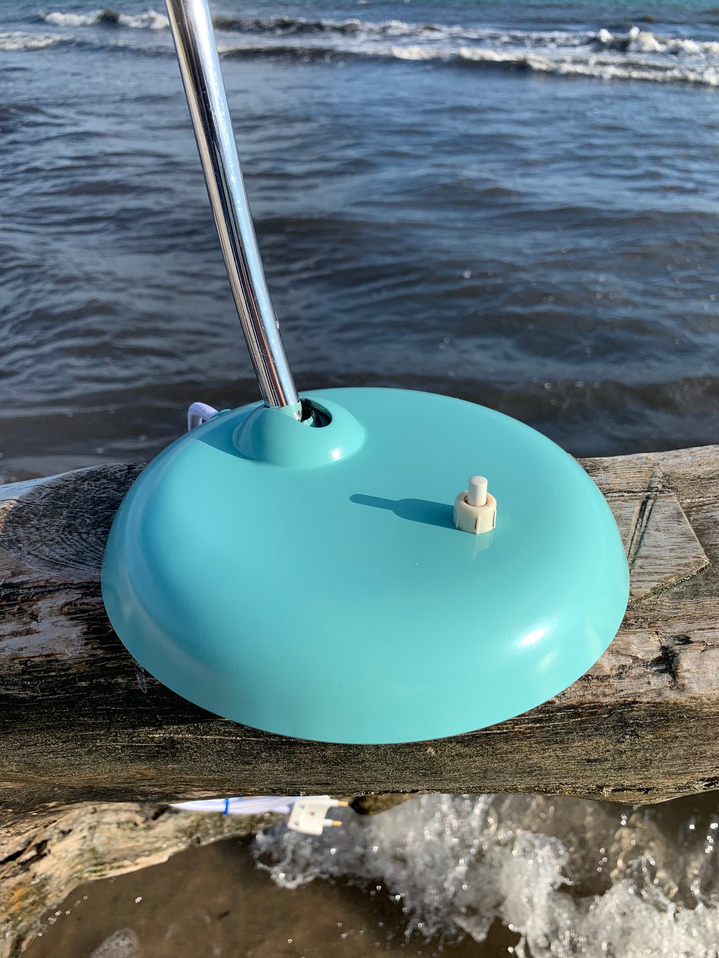 Kaiser Idell 6786 – Eisblau