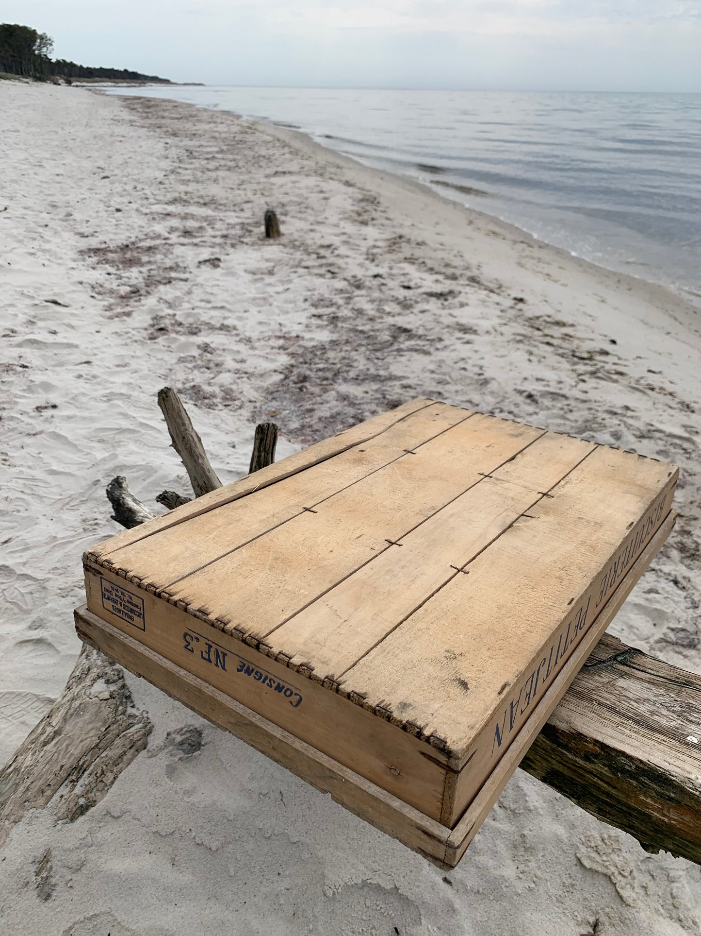 Dekorative Box mit Deckel