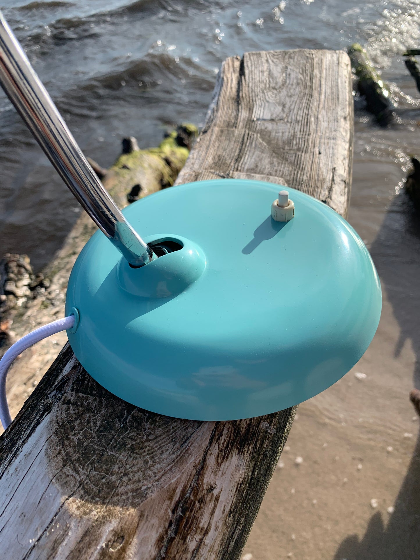 Kaiser Idell 6786 – Eisblau