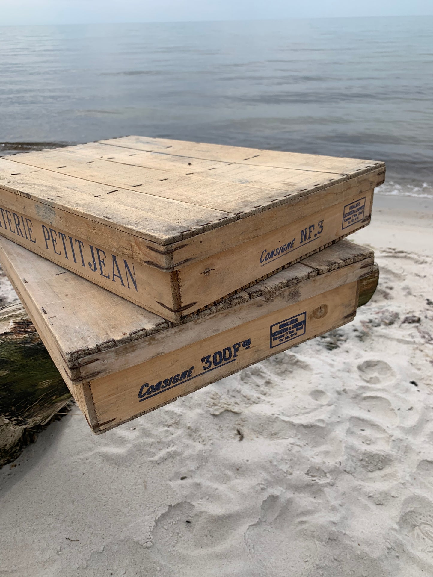Dekorative Box mit Deckel