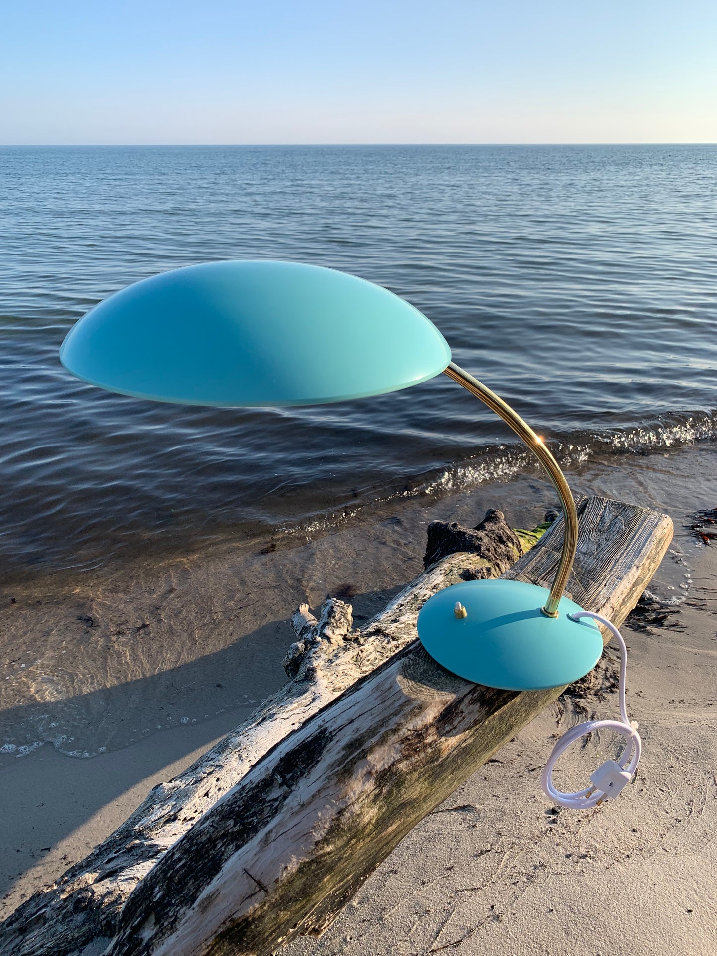Kaiser Idell 6782 – Eisblau/Messing