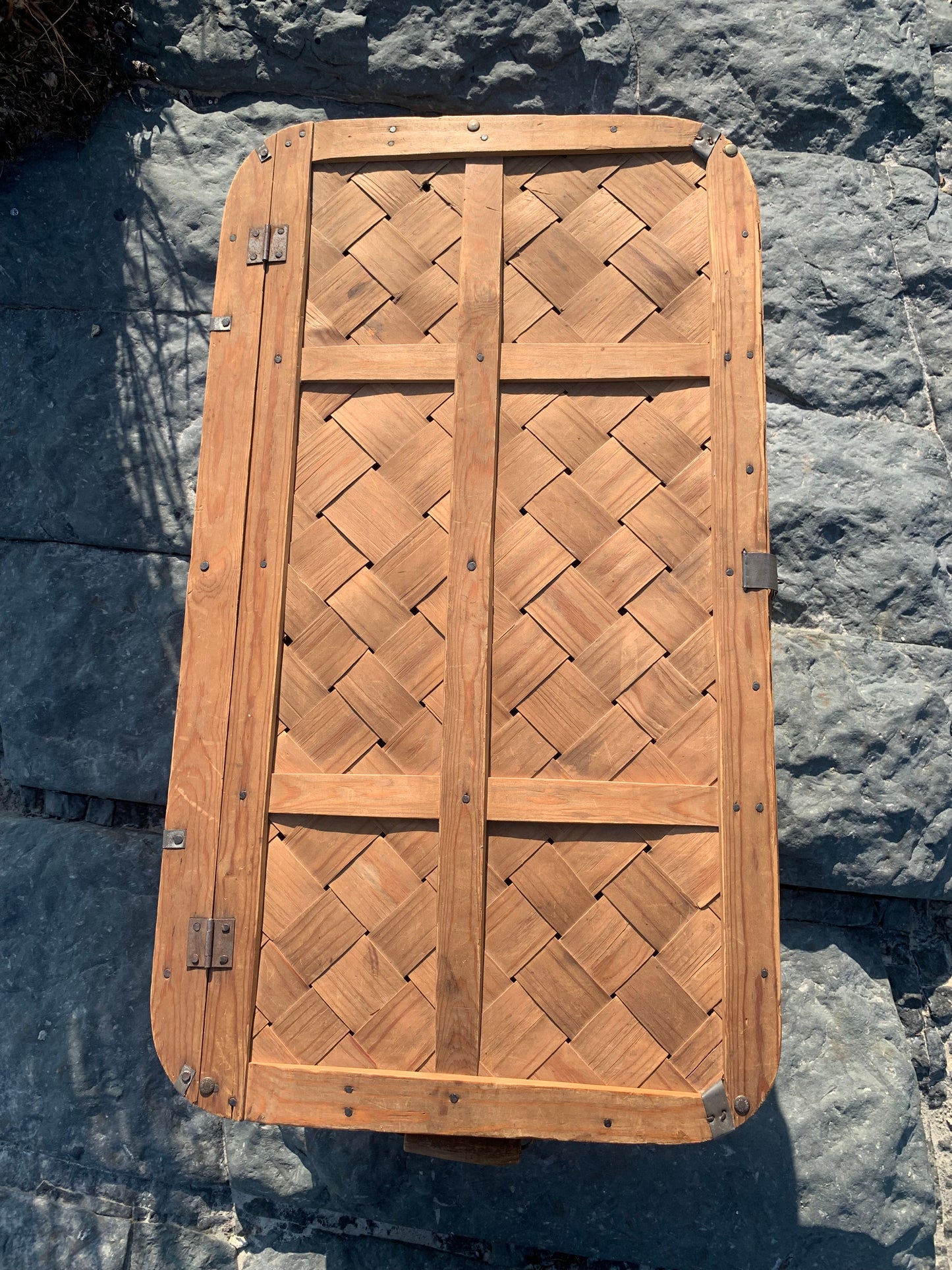 Alter Spankorb (Truhe) mit Deckel