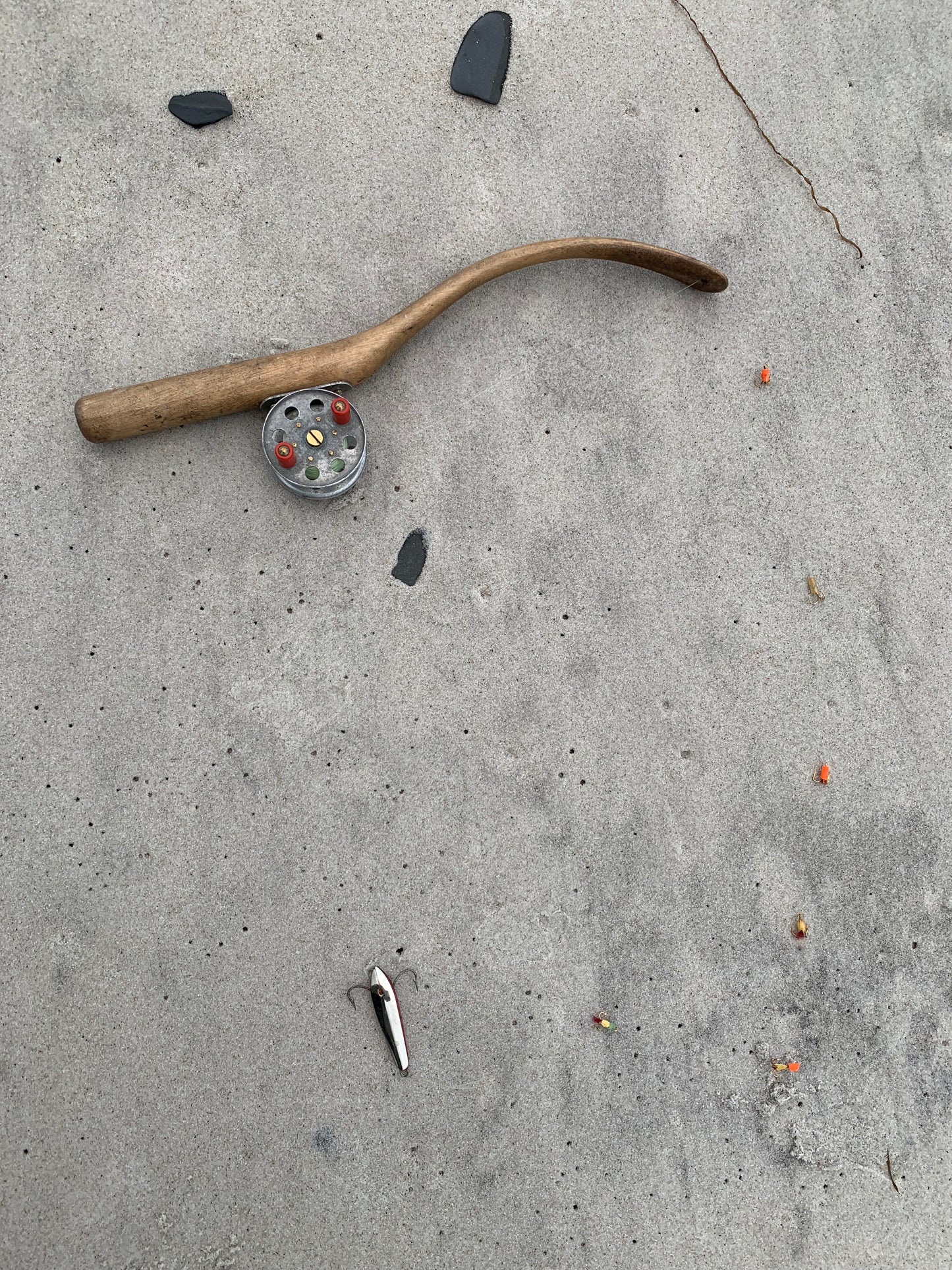 Alte französische Angelrute mit Rädern