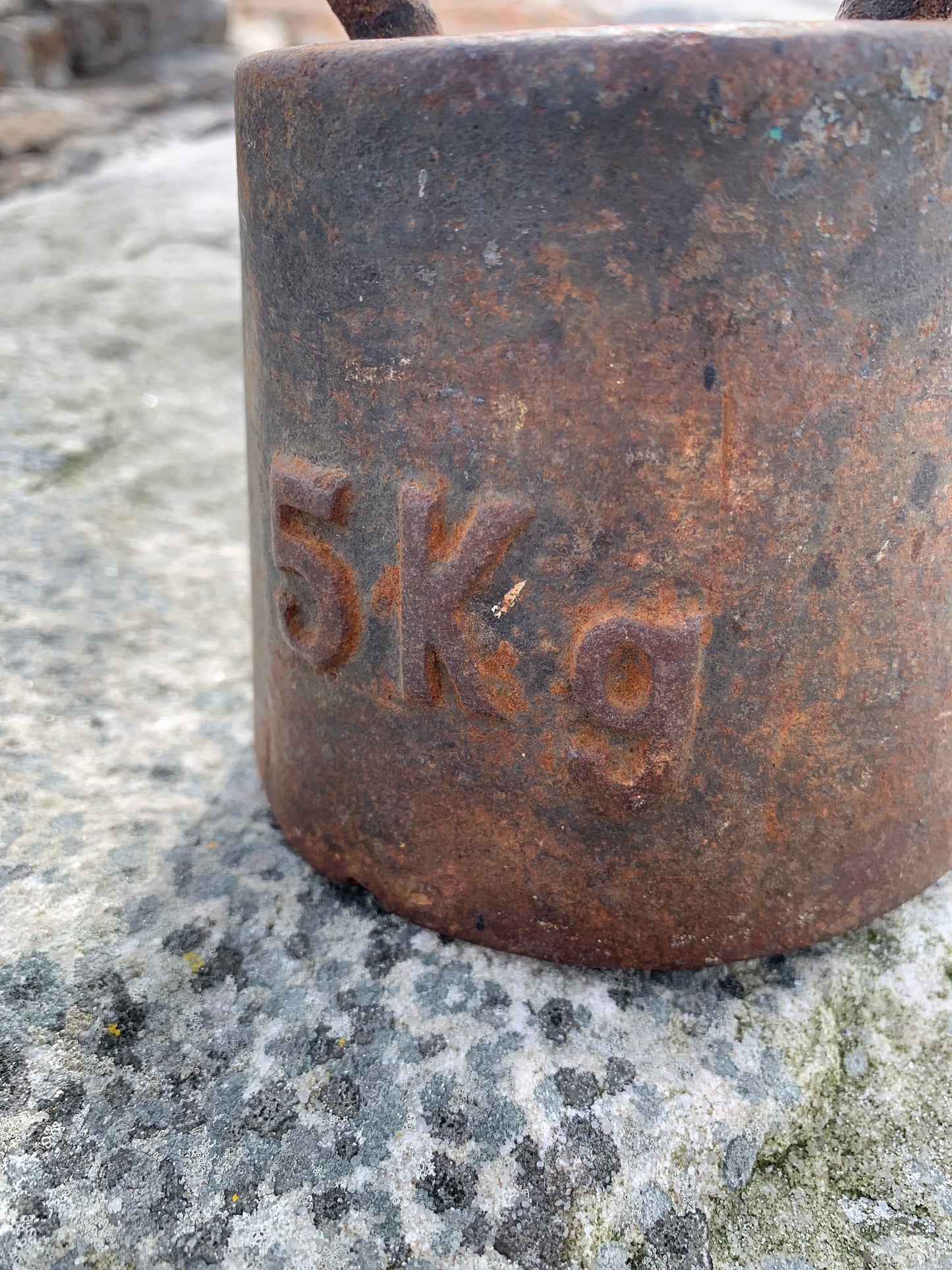 Gewicht: 5 kg.