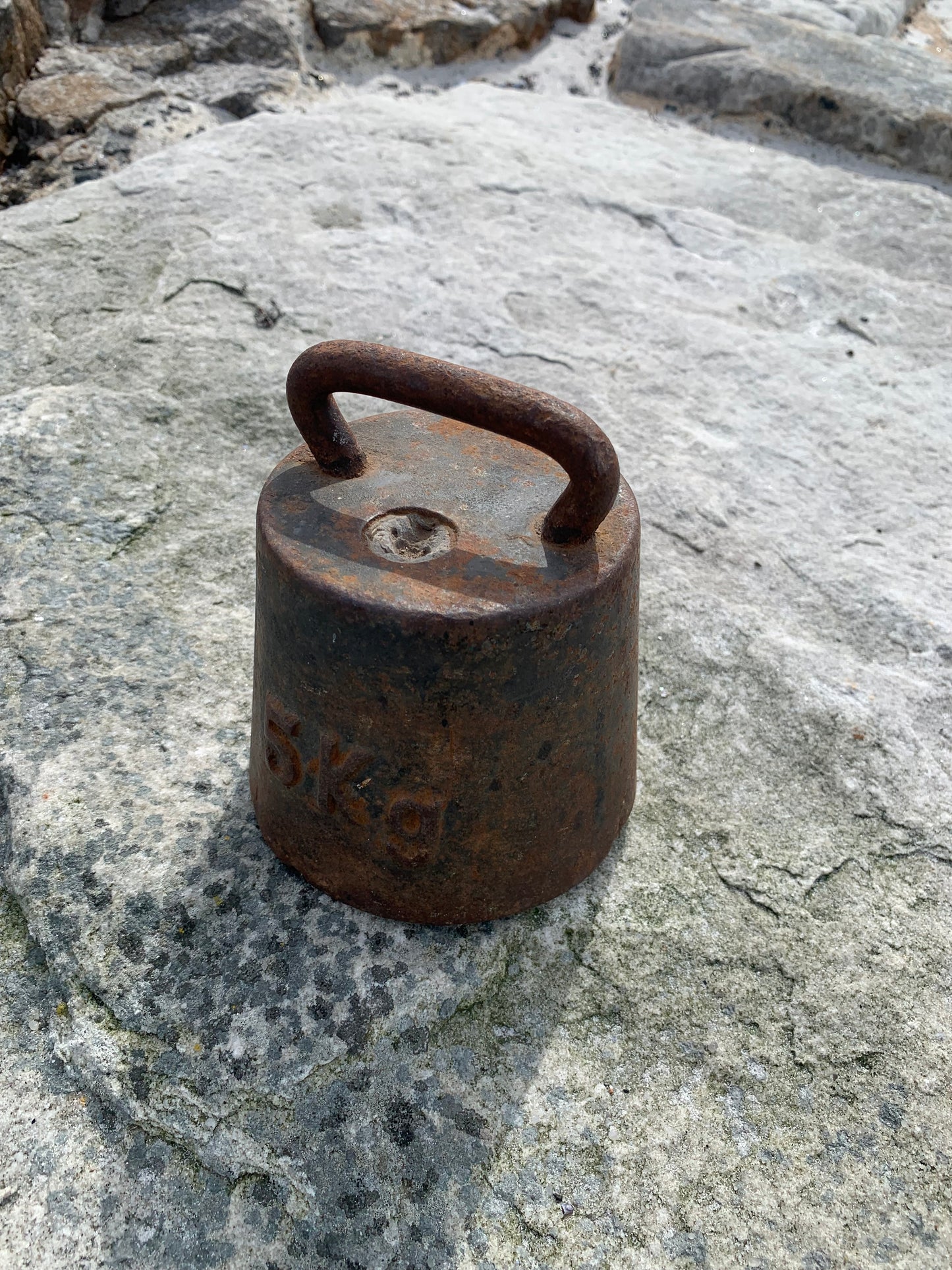 Gewicht: 5 kg.