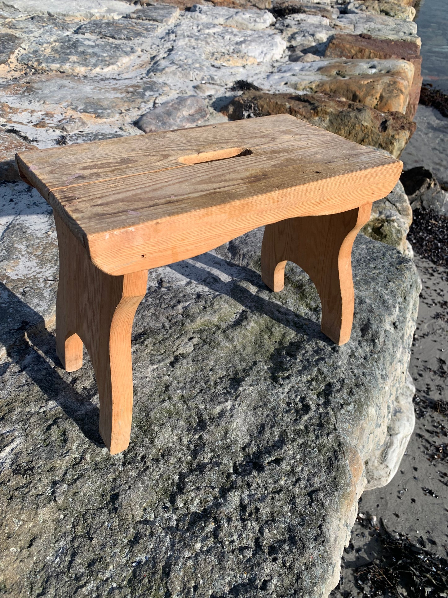 Hocker aus Holz