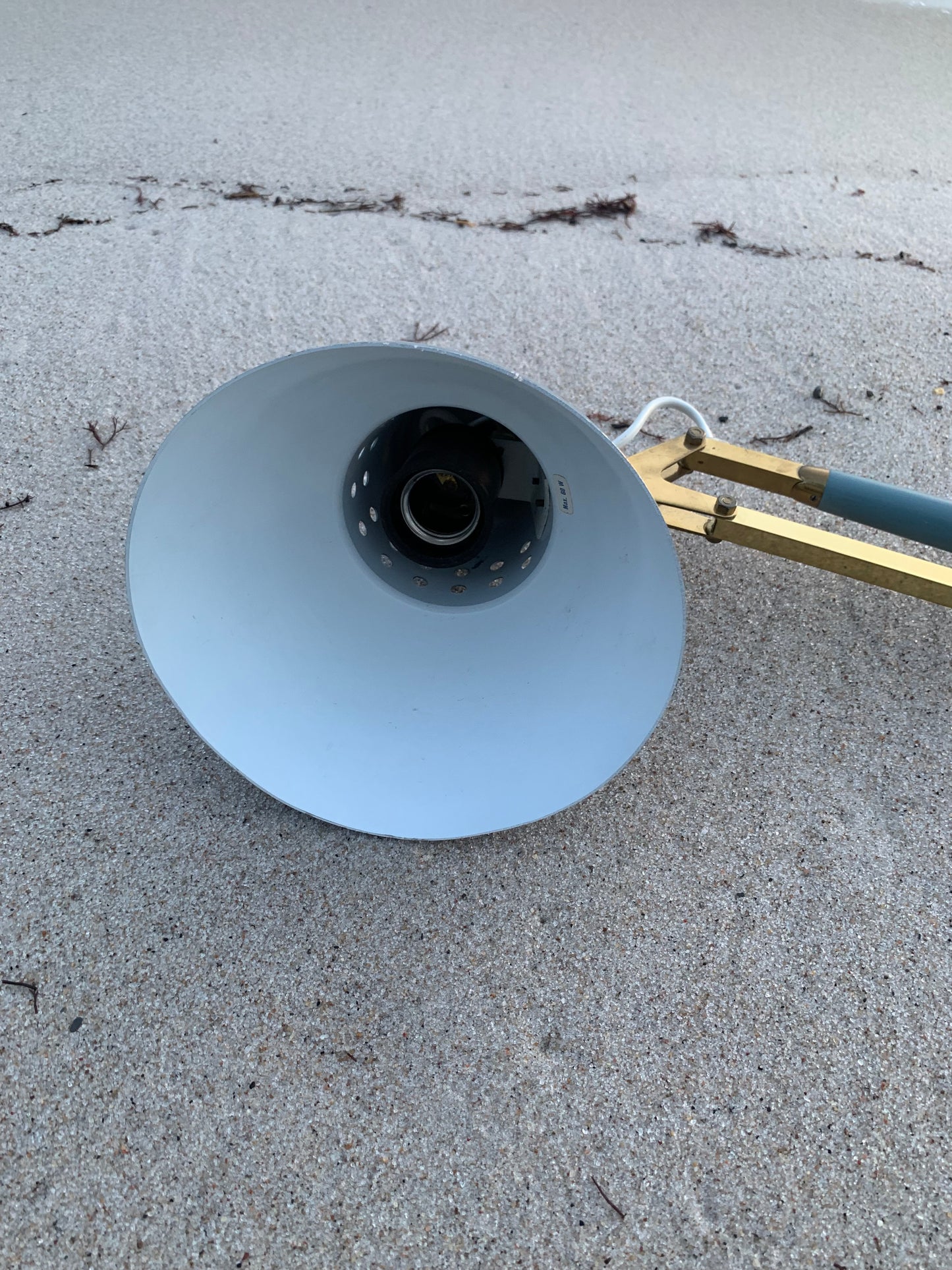 Architekturlampe mit Messingdetails – Grau/Blau