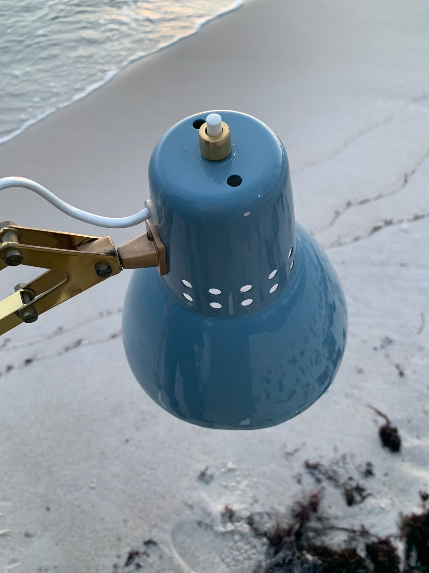 Architekturlampe mit Messingdetails – Grau/Blau