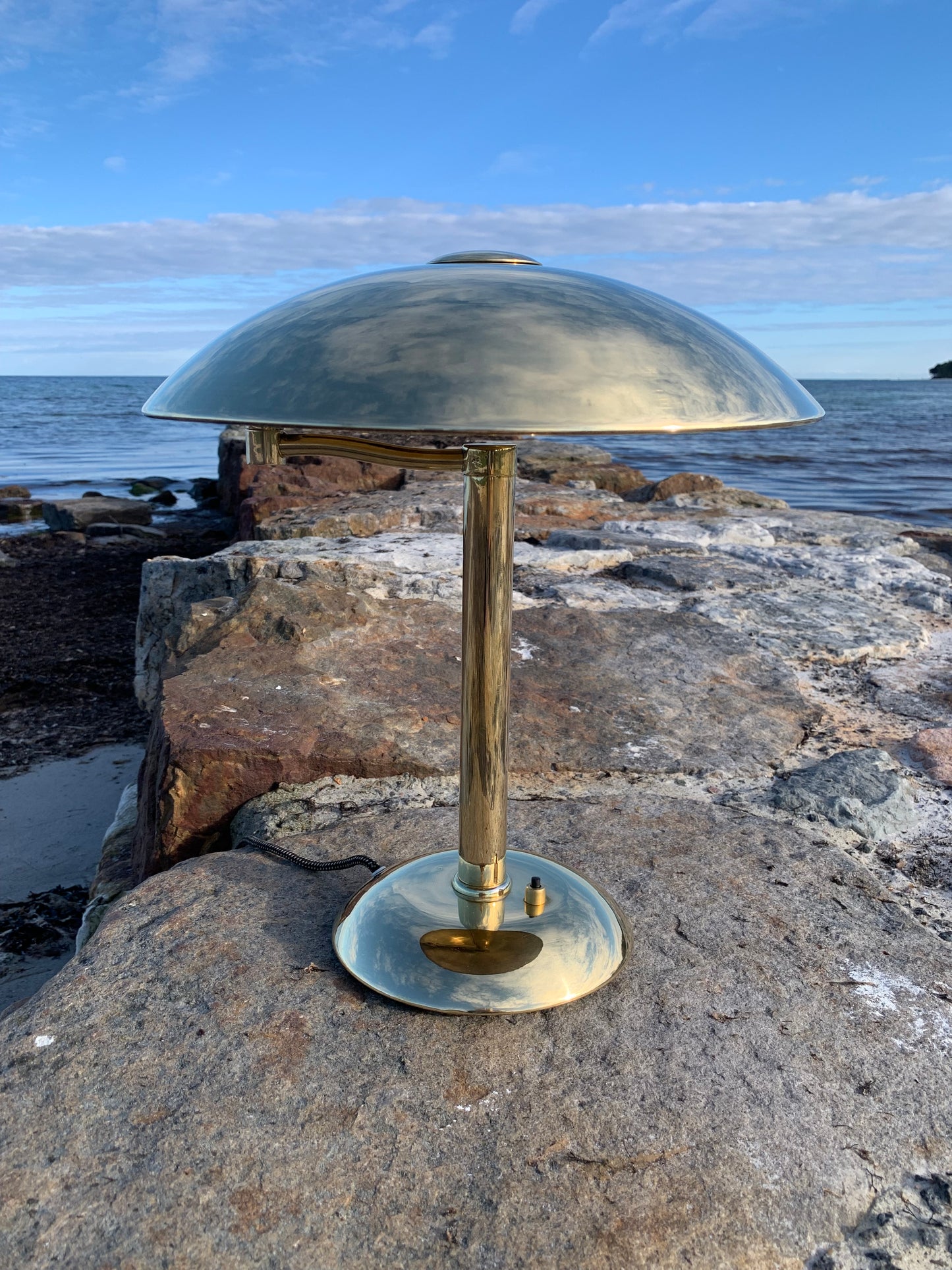 Egon Hildebrand Messinglampe mit Schwenkarm