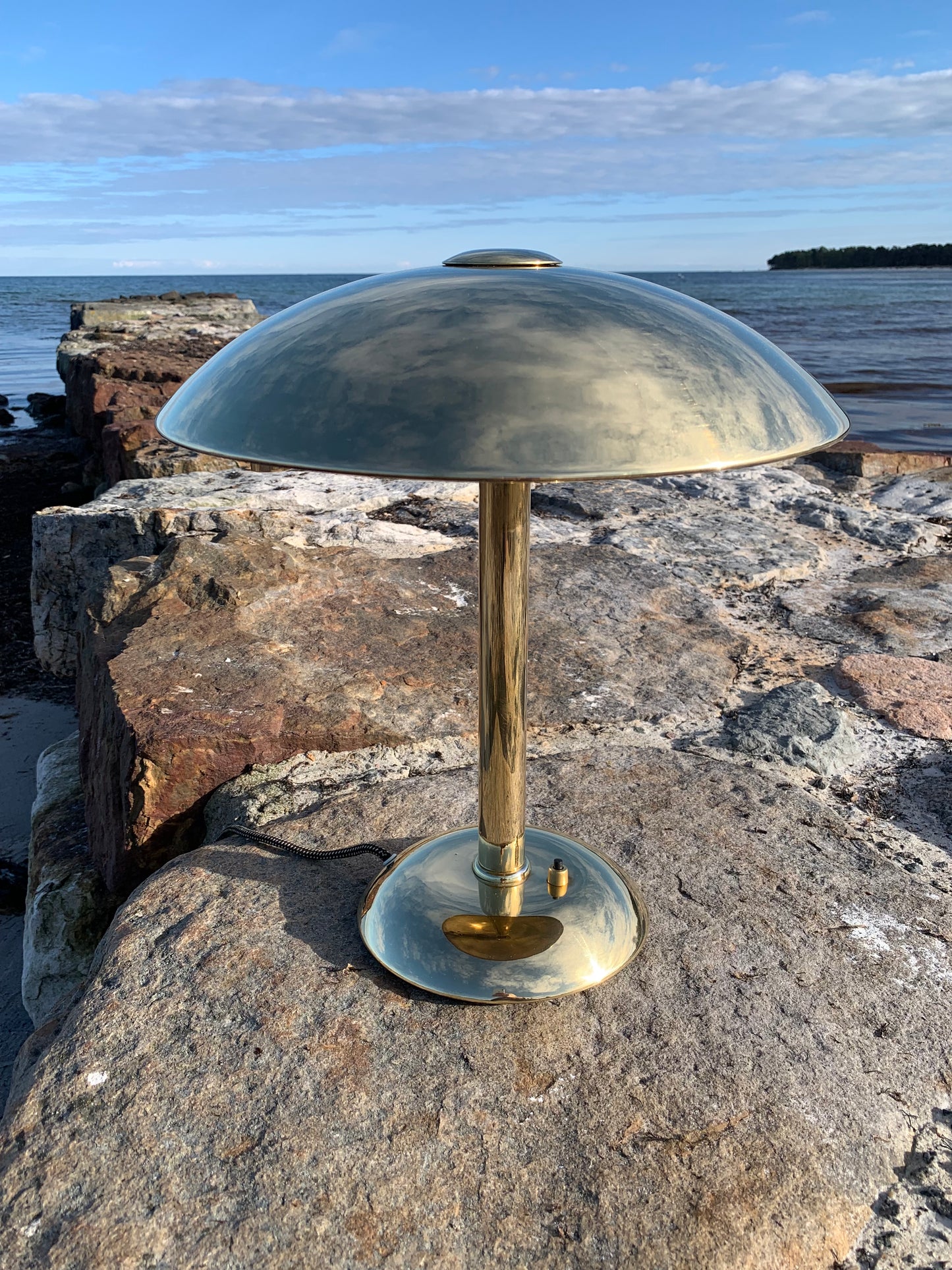 Egon Hildebrand Messinglampe mit Schwenkarm