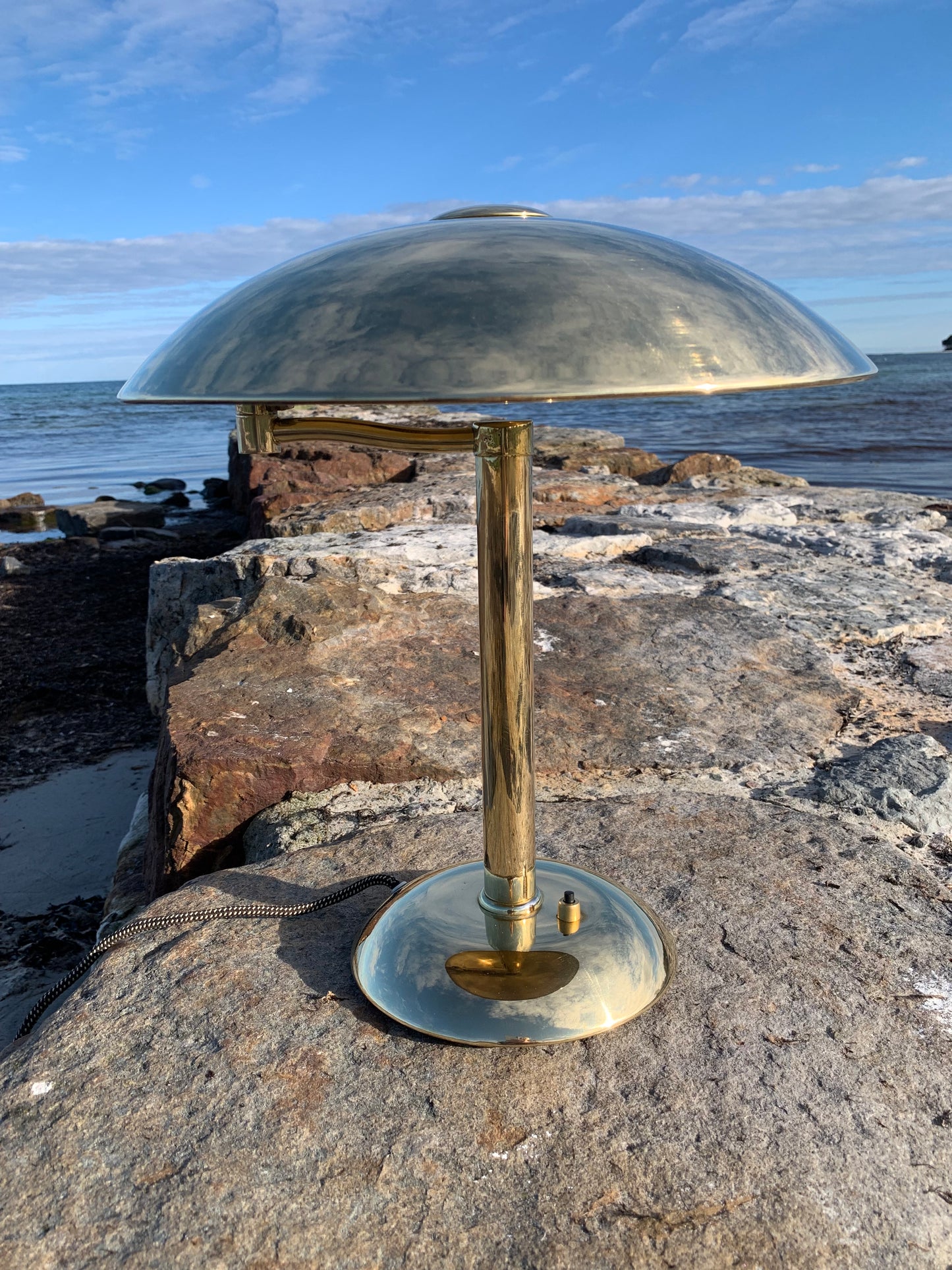 Egon Hildebrand Messinglampe mit Schwenkarm