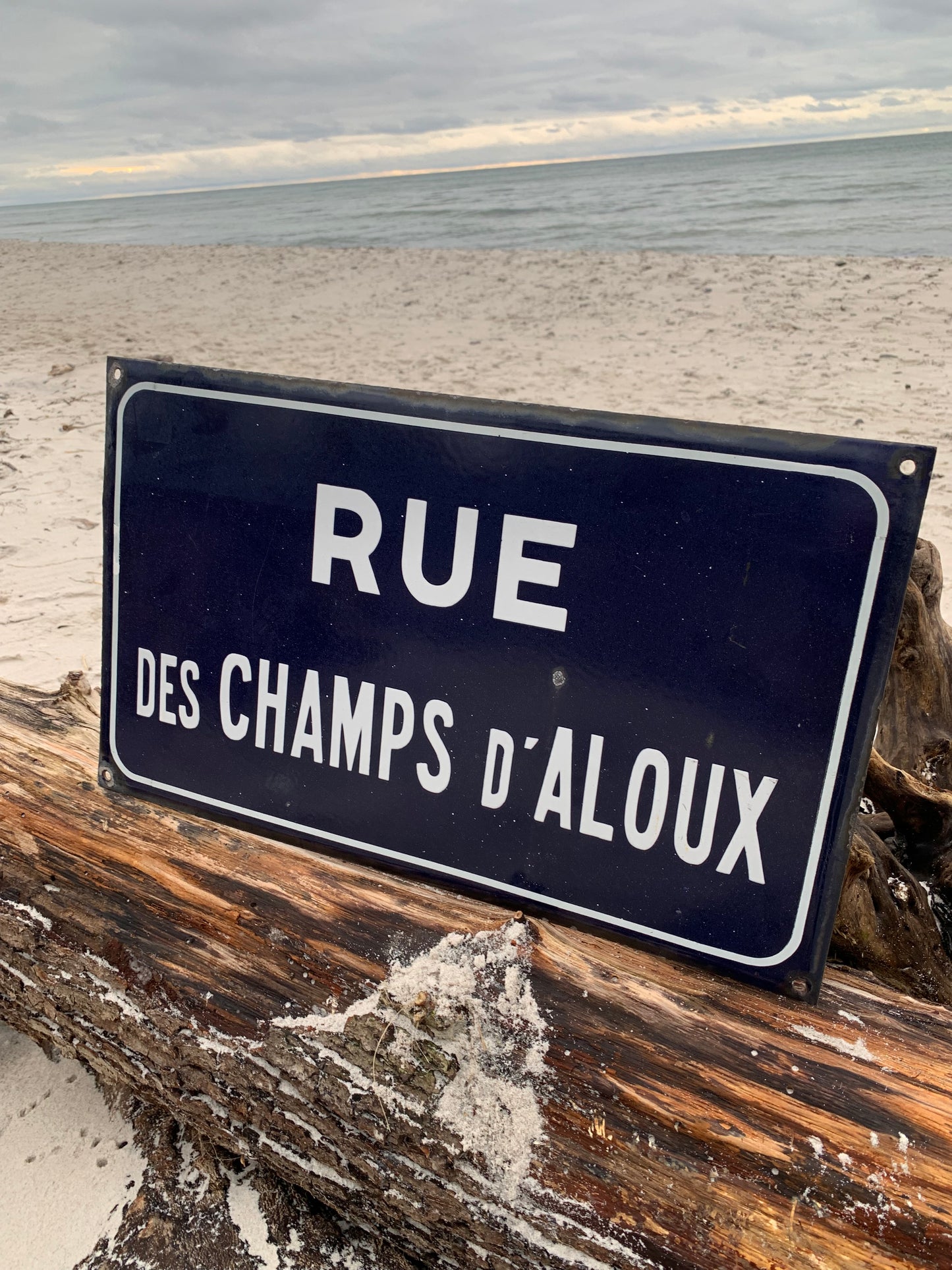 Französisches Straßenschild