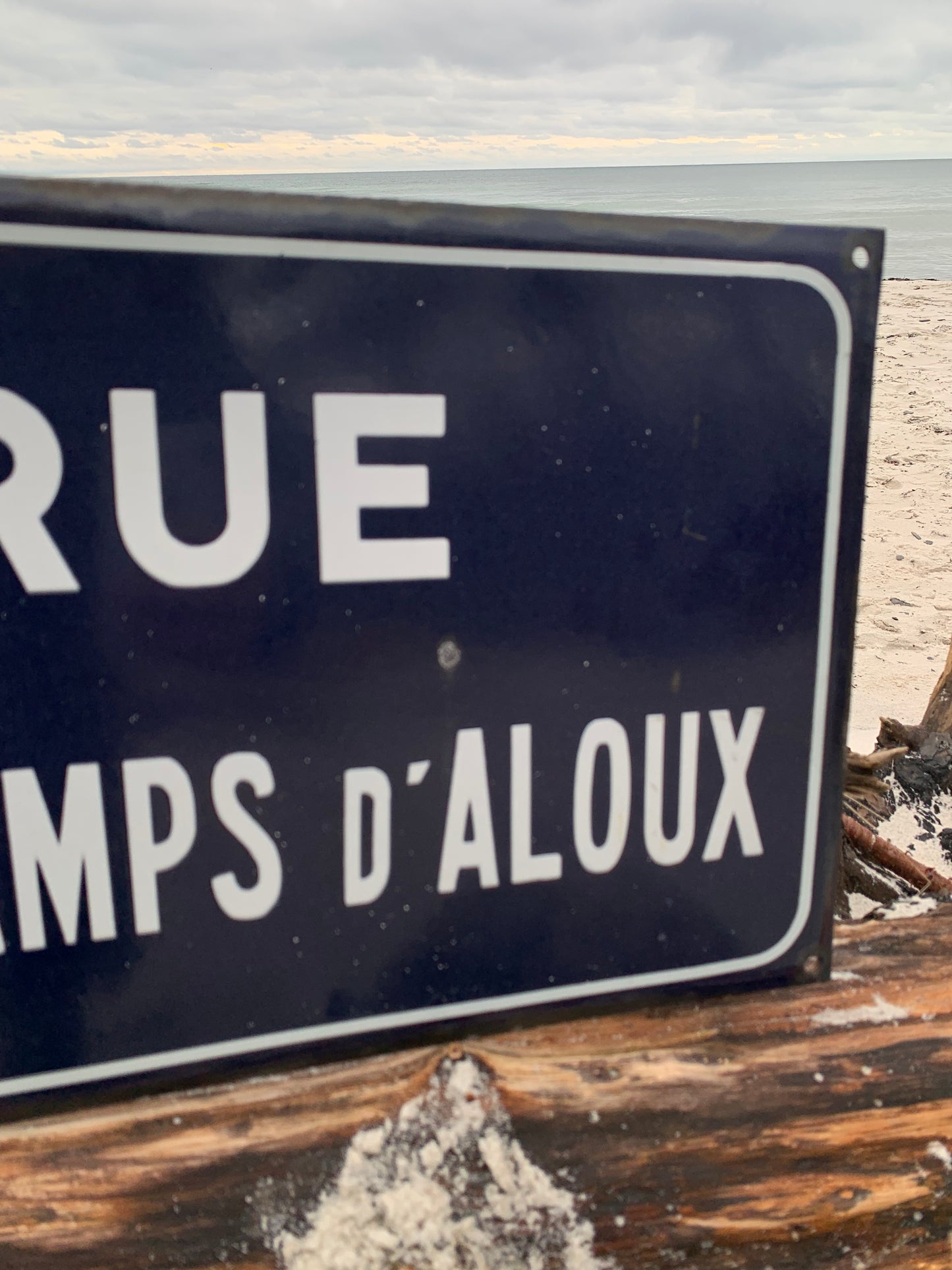 Französisches Straßenschild