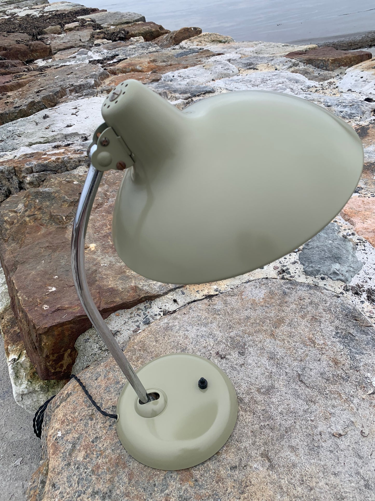Kaiser Idell 6786 - Grün