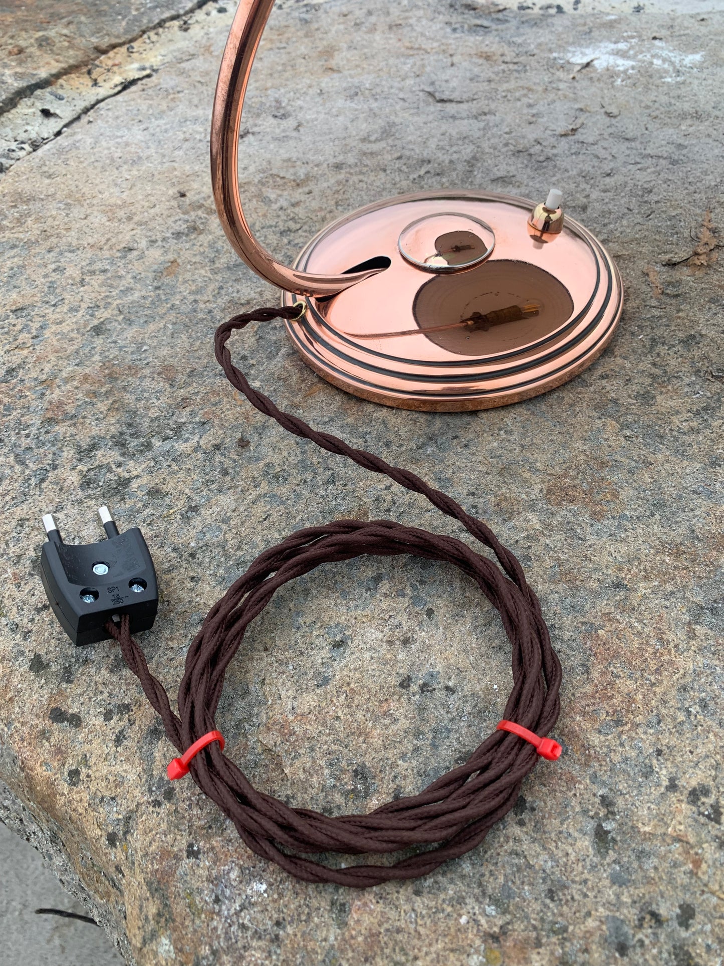 Helo-Lampe – Kupfer (seltene Ausgabe)