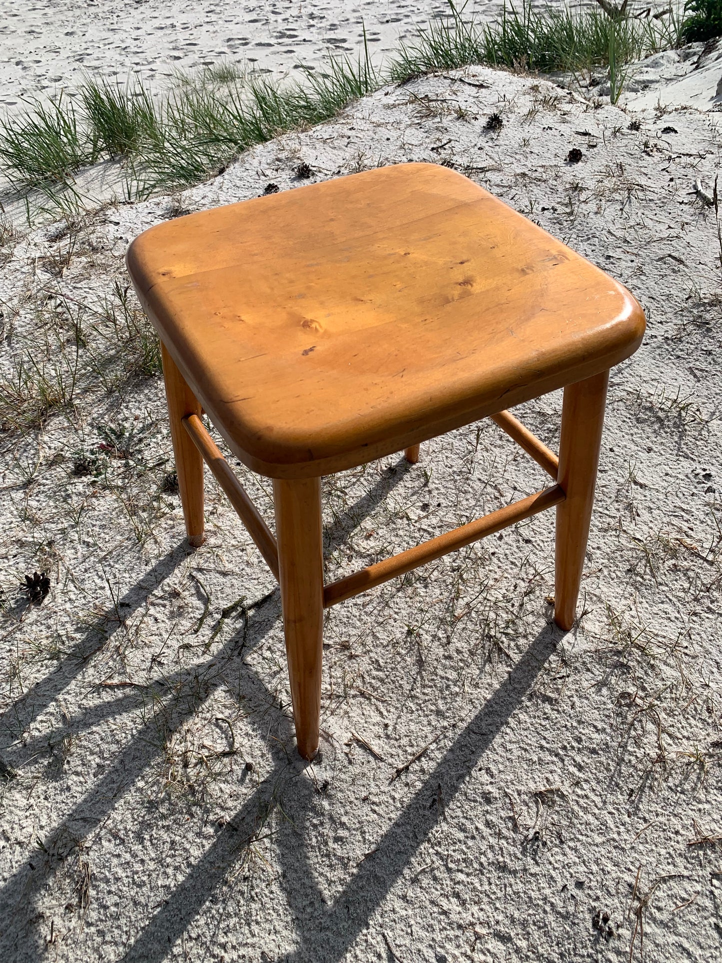 Klassischer Hocker