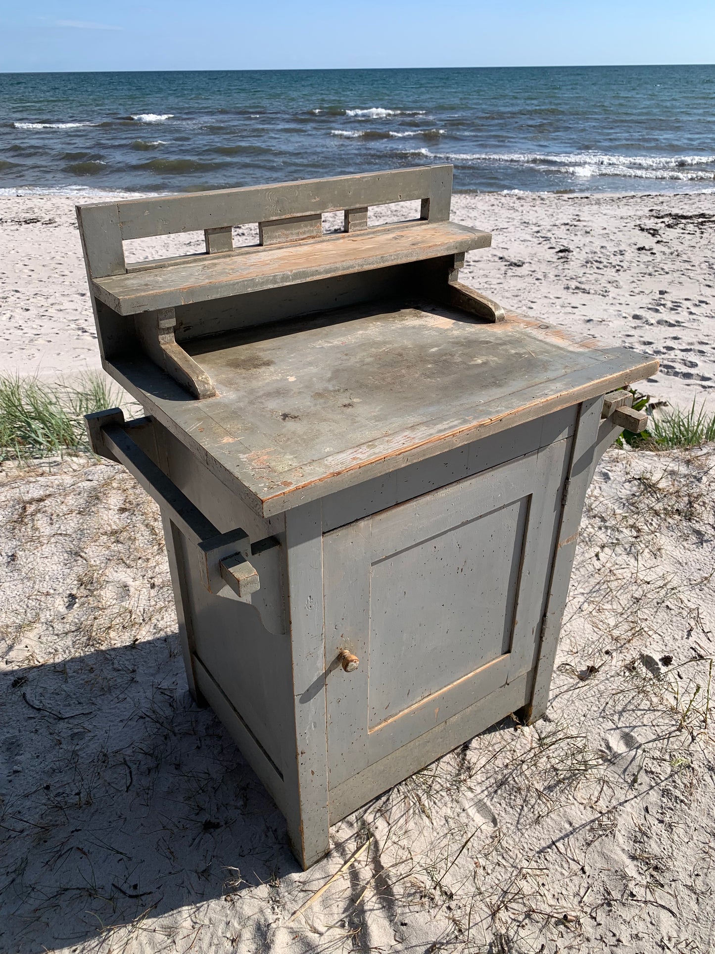 Schöner alter Schrank