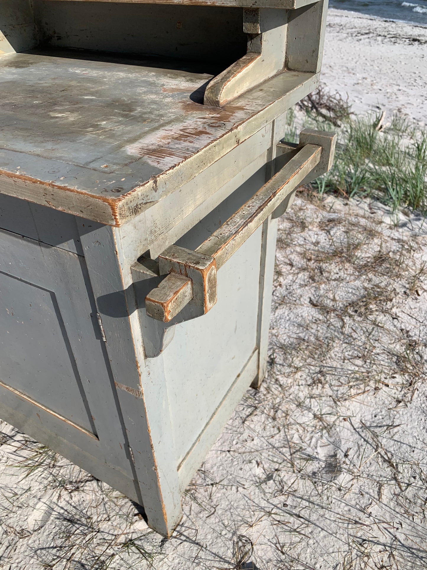 Schöner alter Schrank
