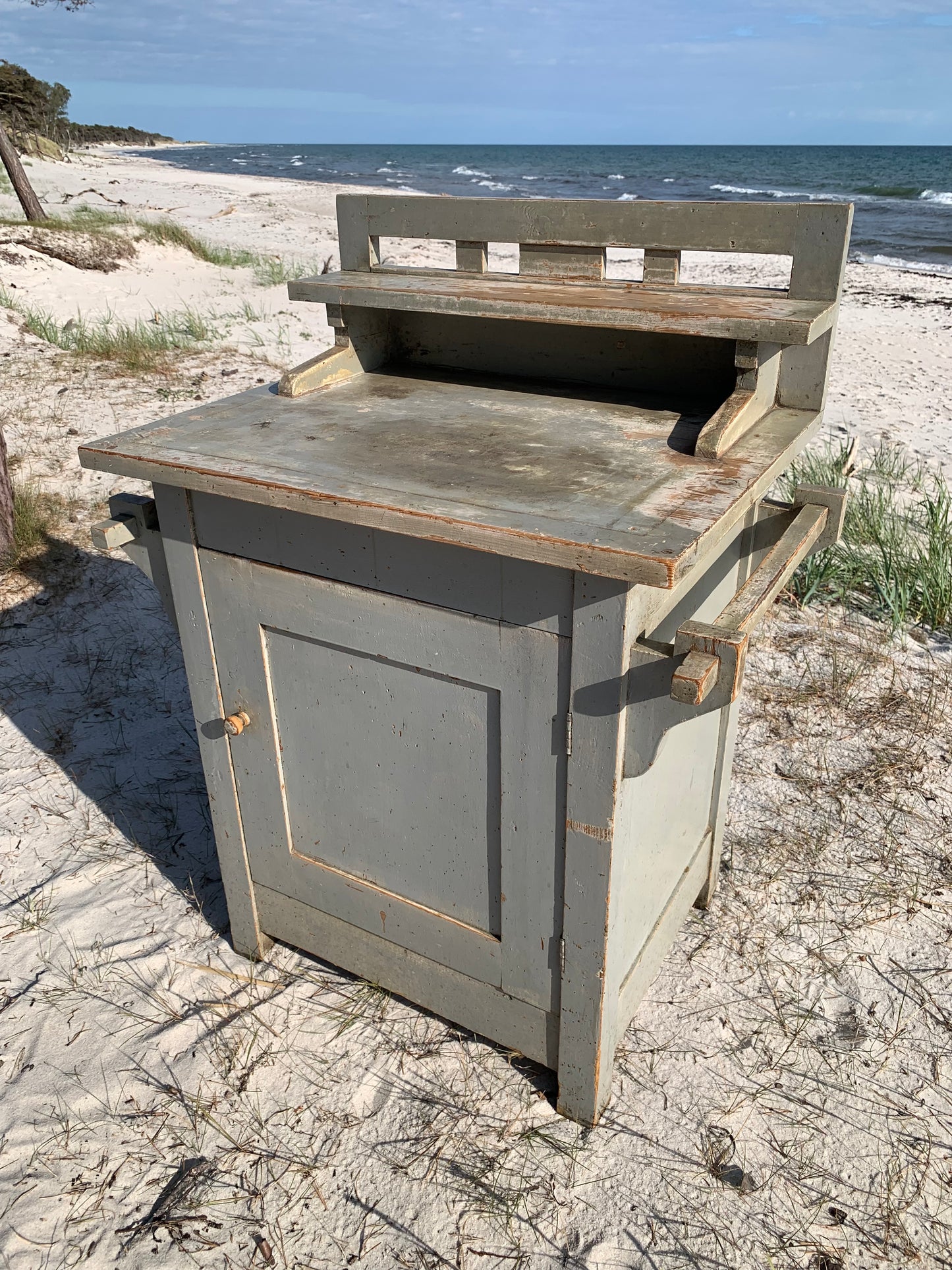 Schöner alter Schrank