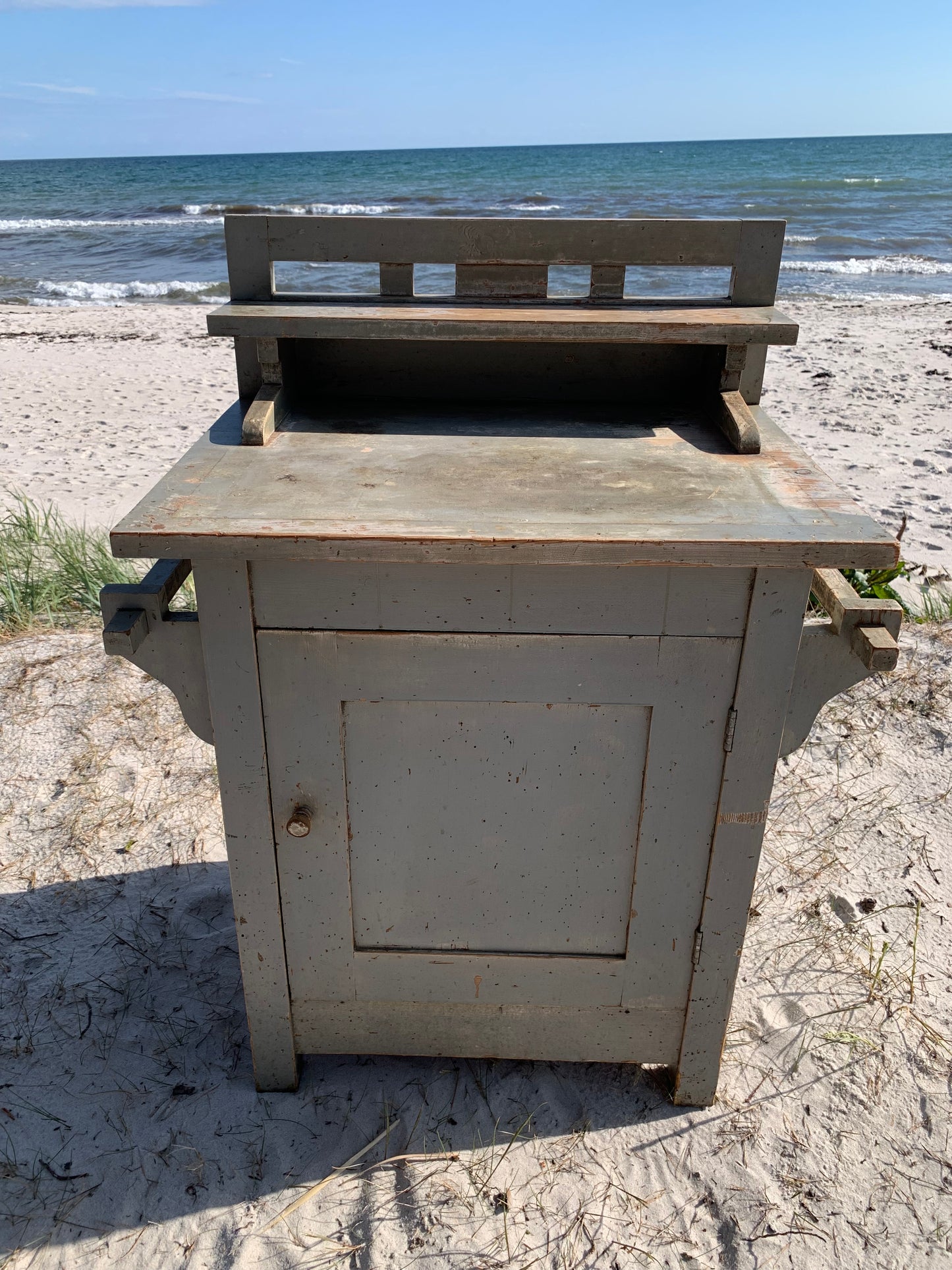 Schöner alter Schrank