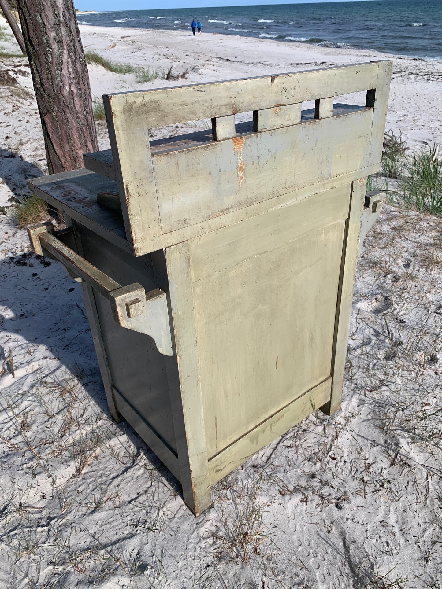 Schöner alter Schrank