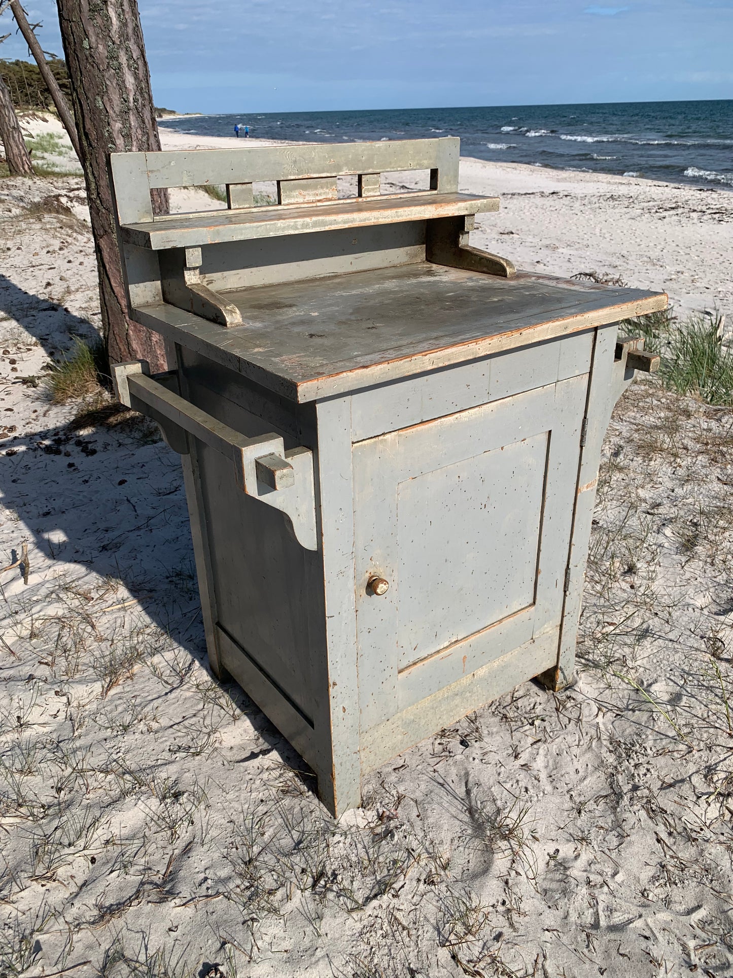 Schöner alter Schrank