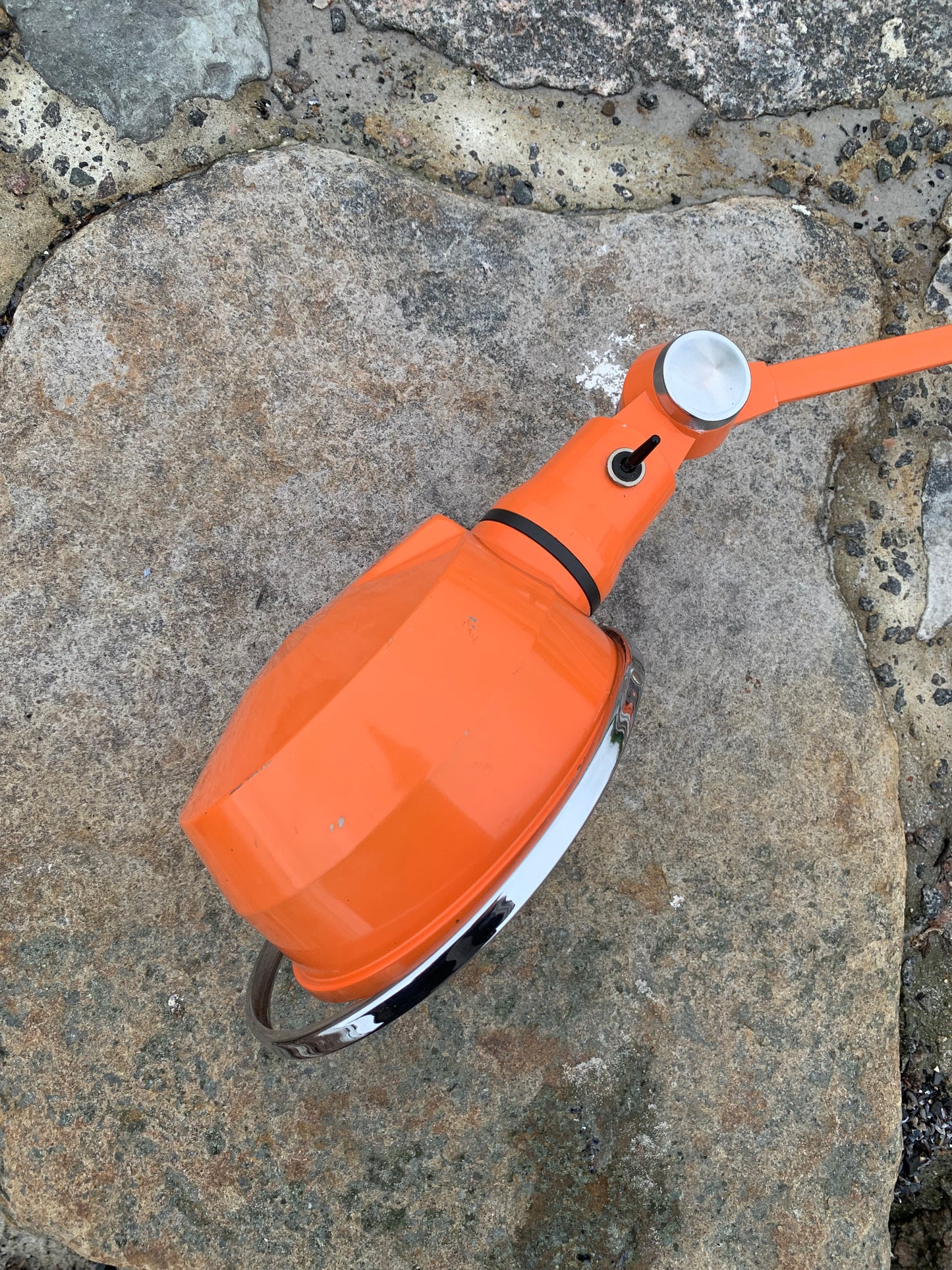 Jieldé-Lampe mit Tischhalterung
