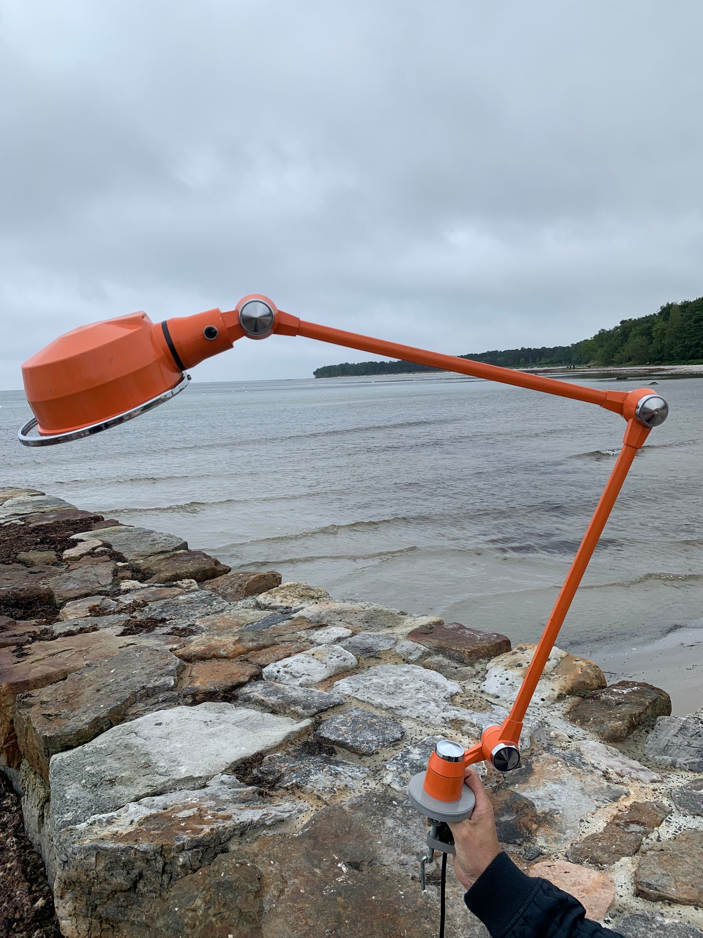 Jieldé-Lampe mit Tischhalterung