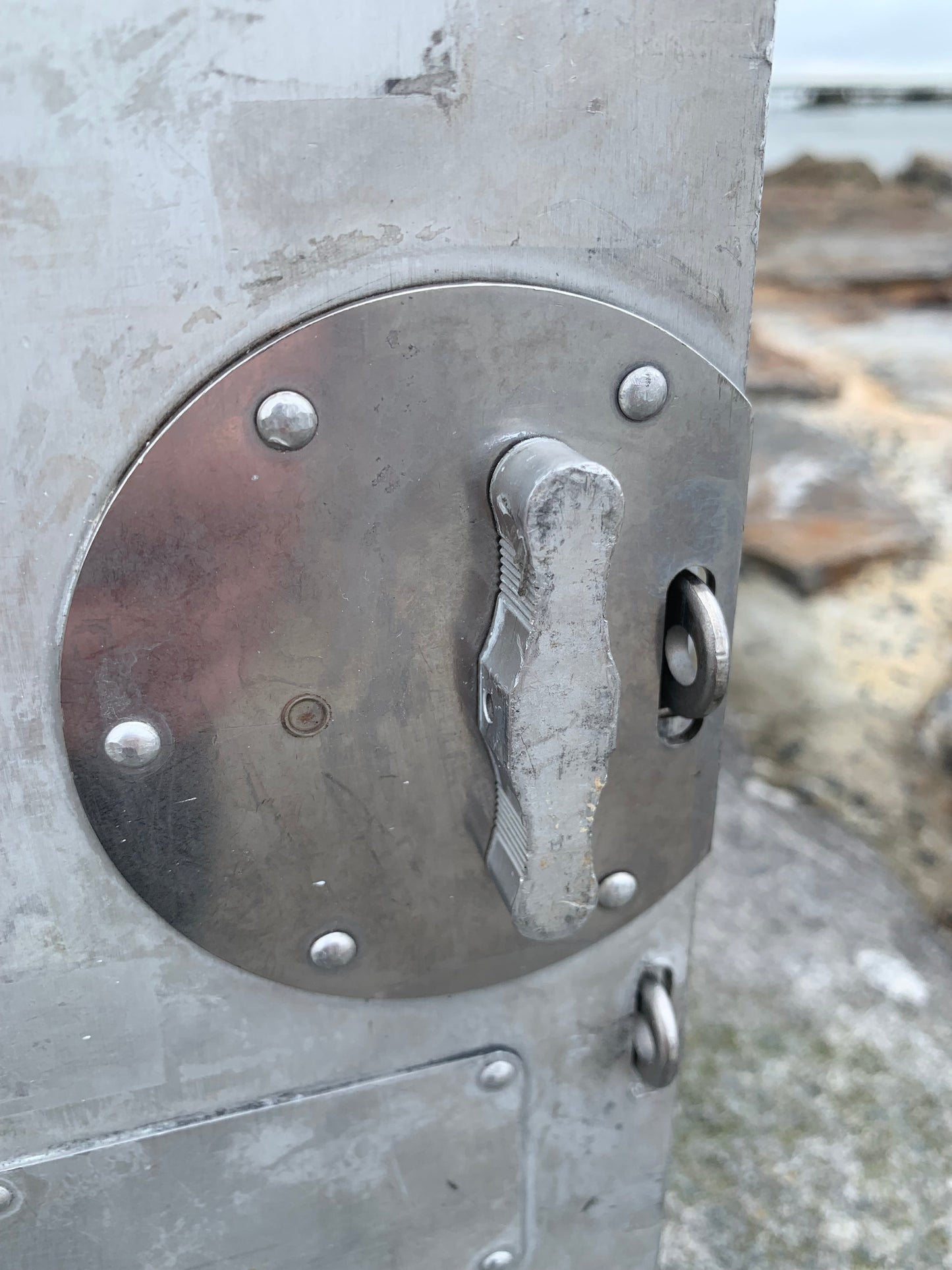 Kabinenschrank aus Flugzeugen