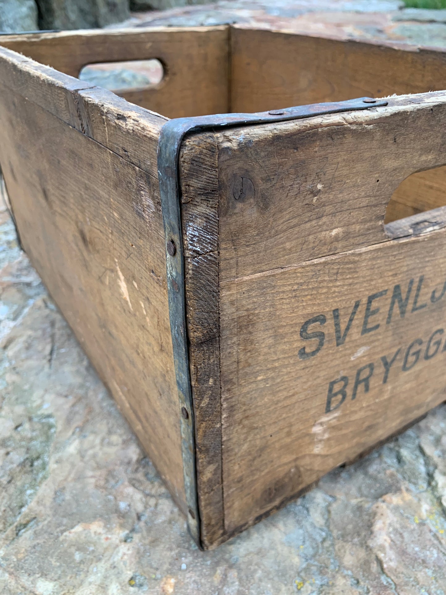 Holzkiste der Brauerei Svenljunga
