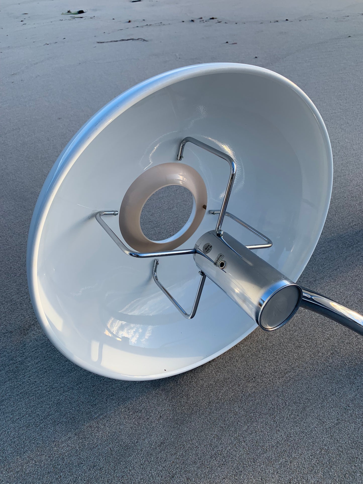 Lampe von einer Bank in Schweden