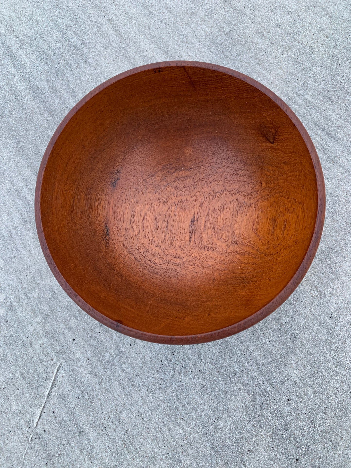 Schüssel aus Teakholz