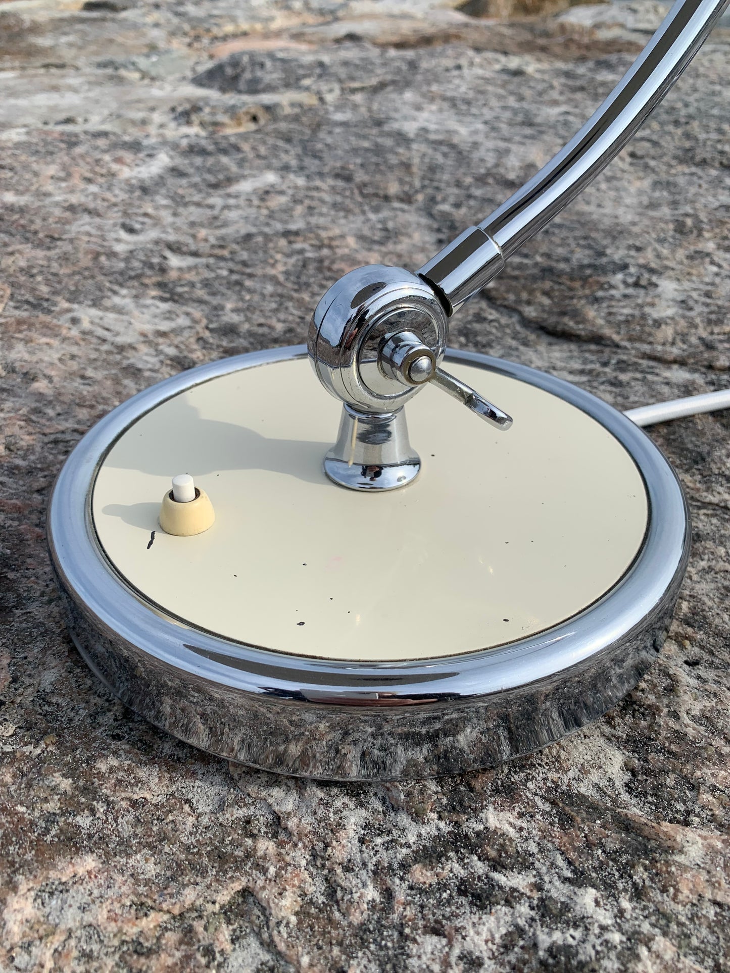 Kaiser Idell 6631 Präsident – Originalcreme
