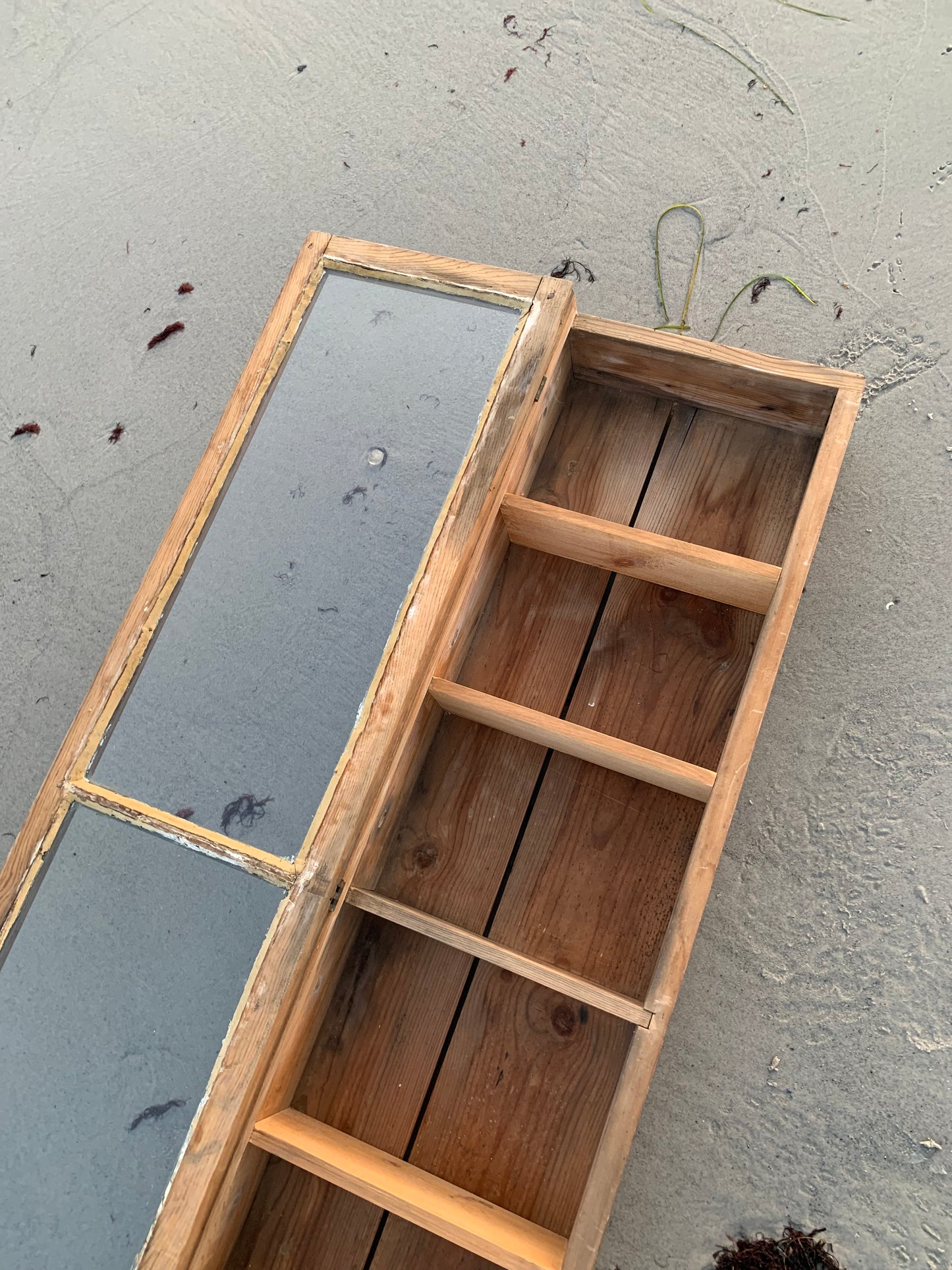 Vitrine (oder Vitrine)