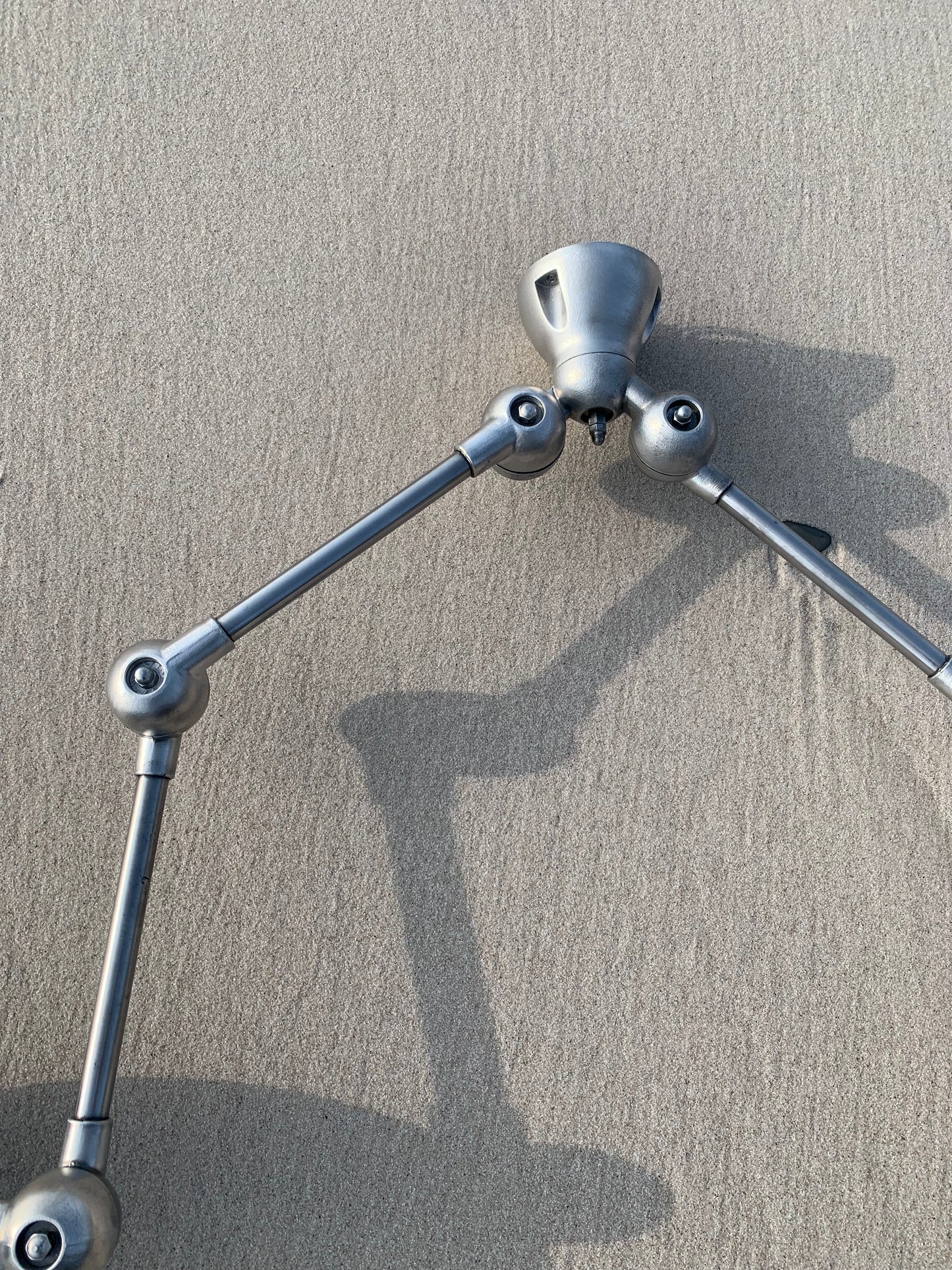 Jieldé Wand-/Deckenleuchte mit Doppelarmatur und 2 x 2 Armen