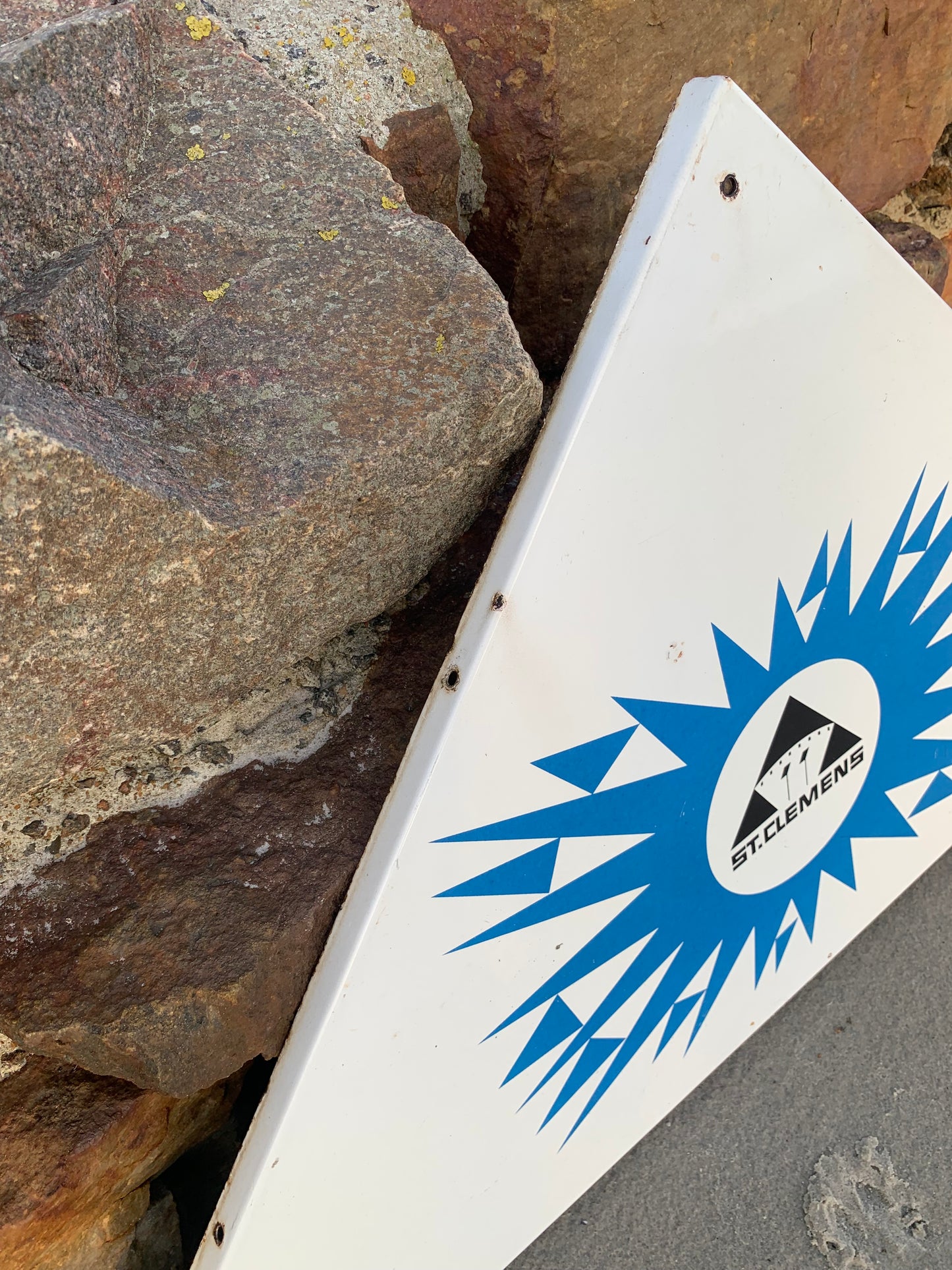 Schild von ST. CLEMENS DAIRY