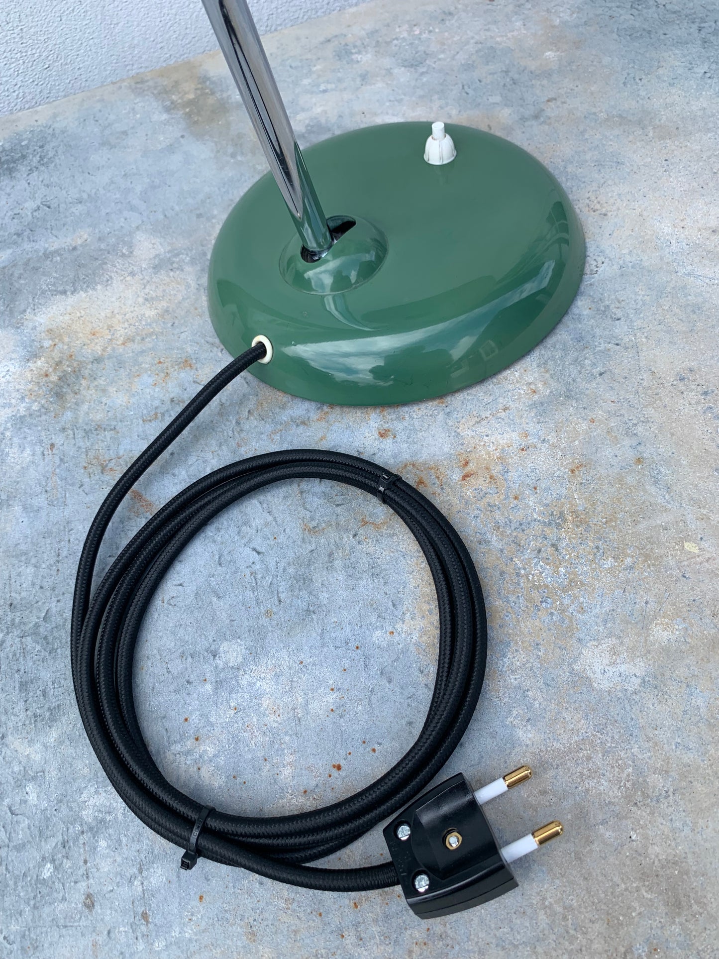 Kaiser Idell 6786 - Original grün