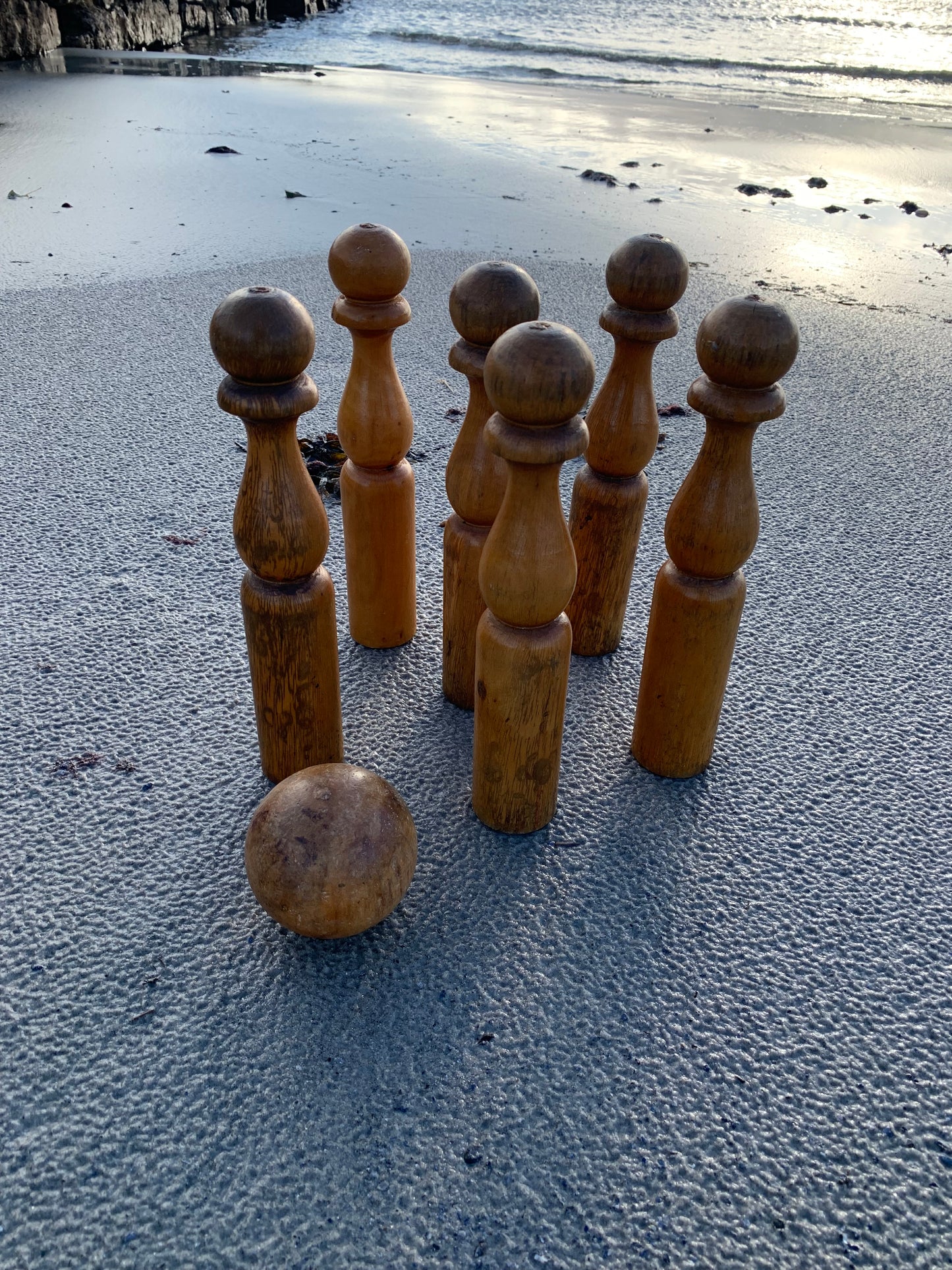 Französisches Spiel „JEU DE QUILLES“.