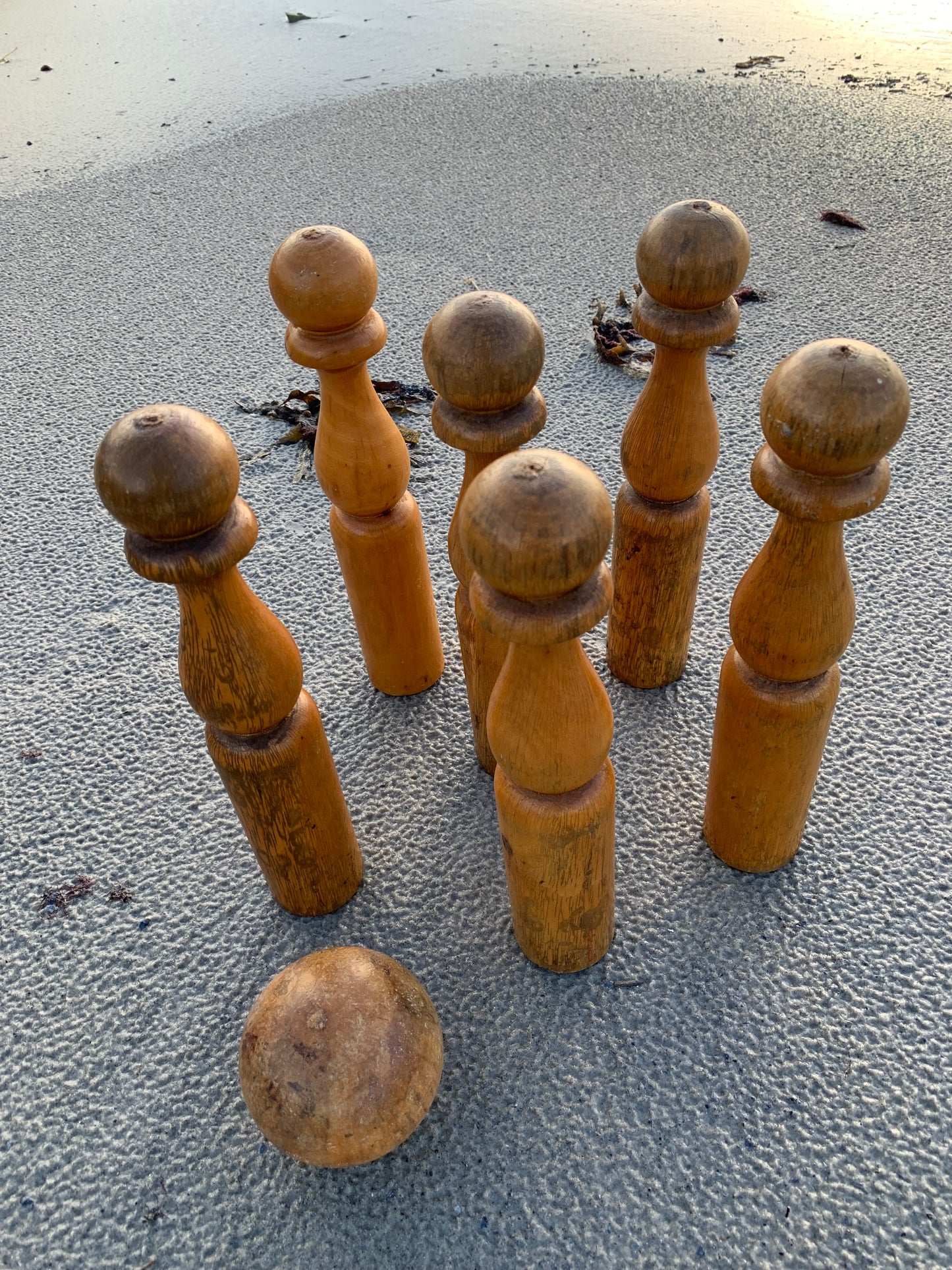 Französisches Spiel „JEU DE QUILLES“.