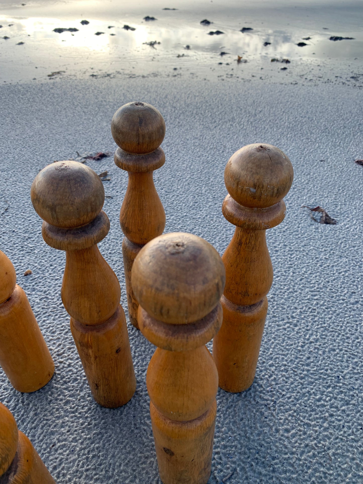 Französisches Spiel „JEU DE QUILLES“.