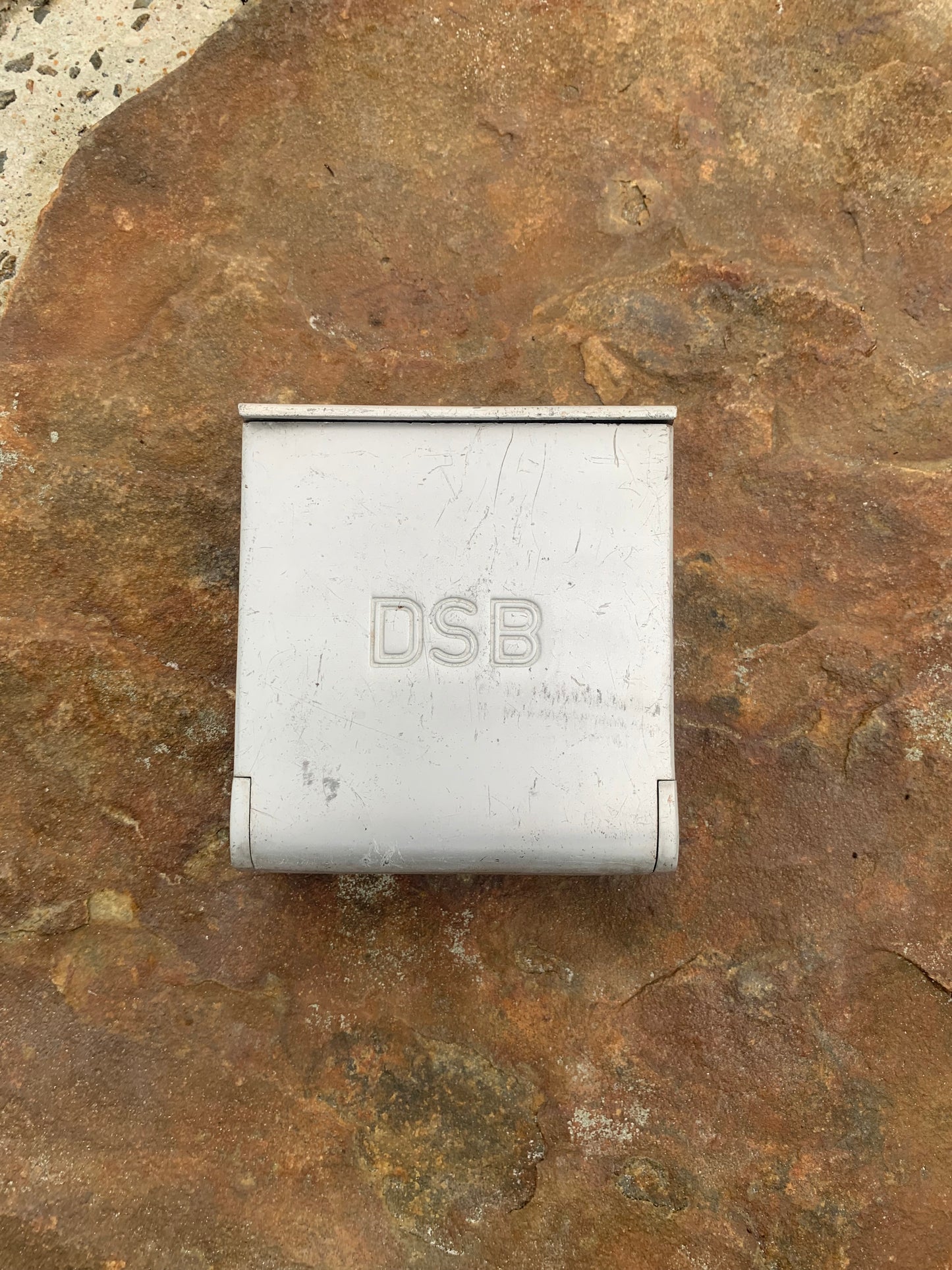 DSB Aschenbecher mit Logo