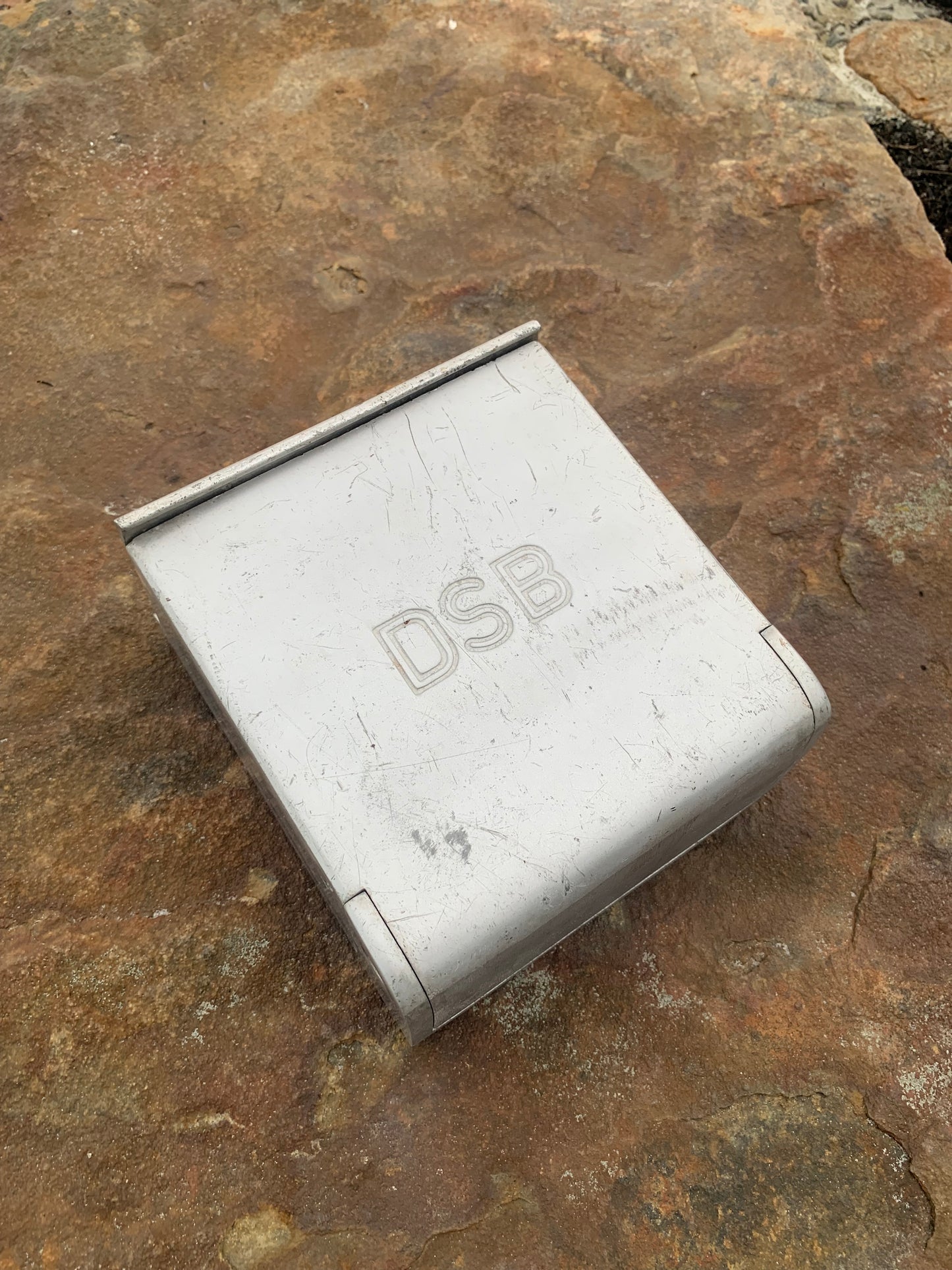 DSB Aschenbecher mit Logo