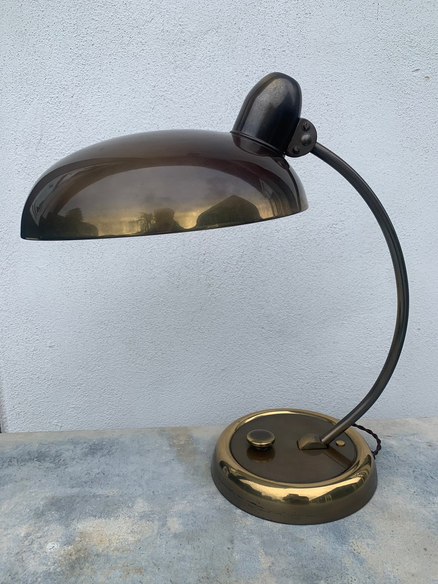 Escolux messing lampe