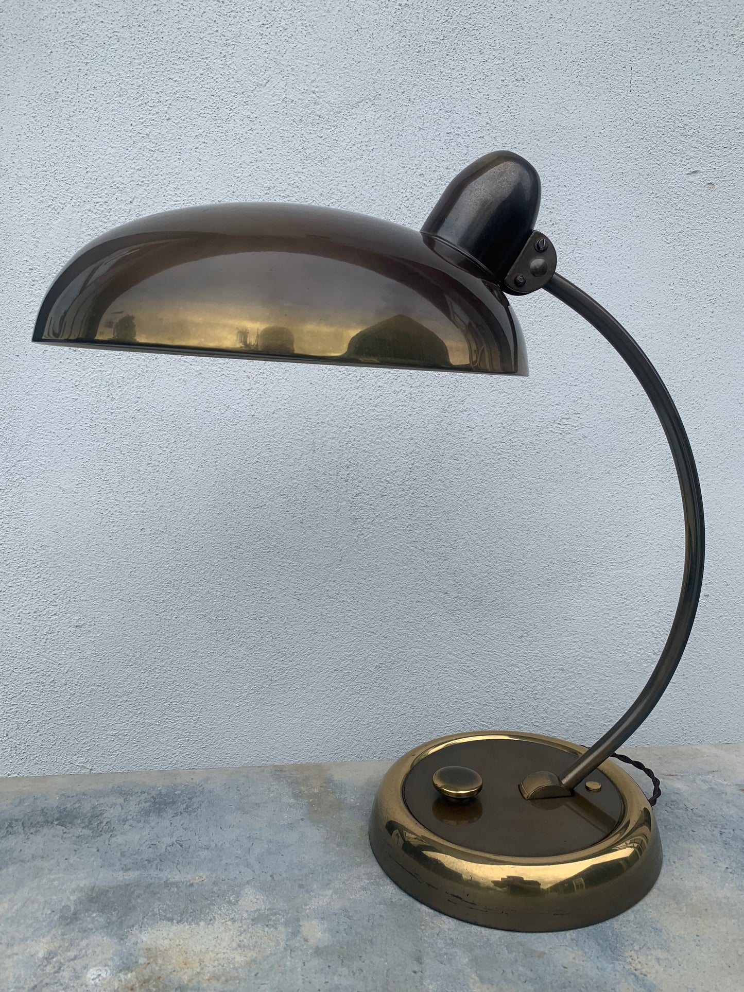 Escolux messing lampe