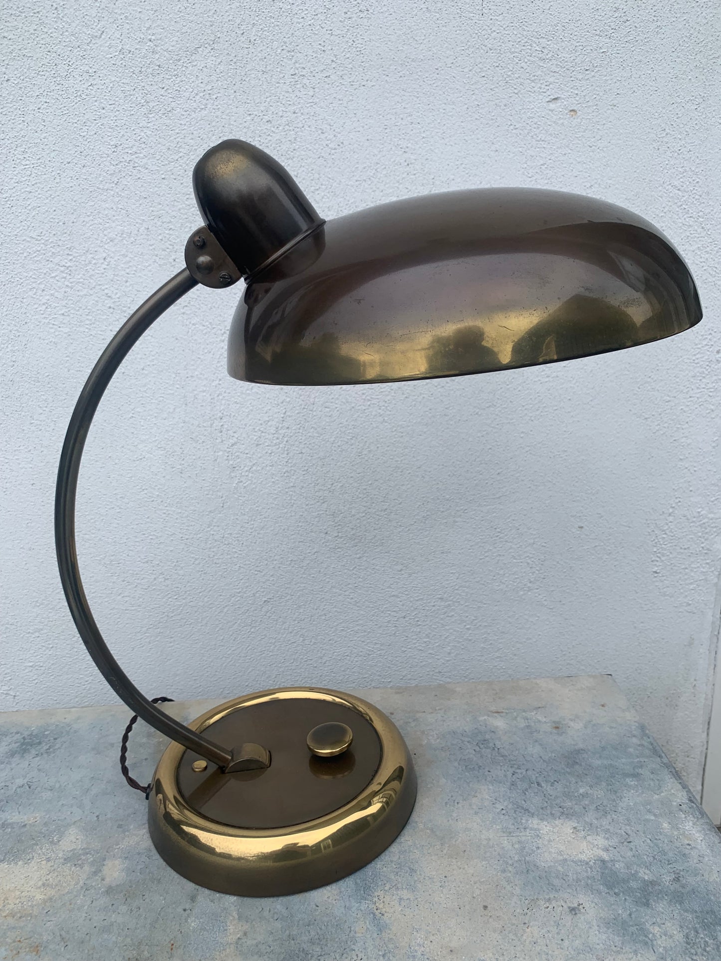 Escolux messing lampe