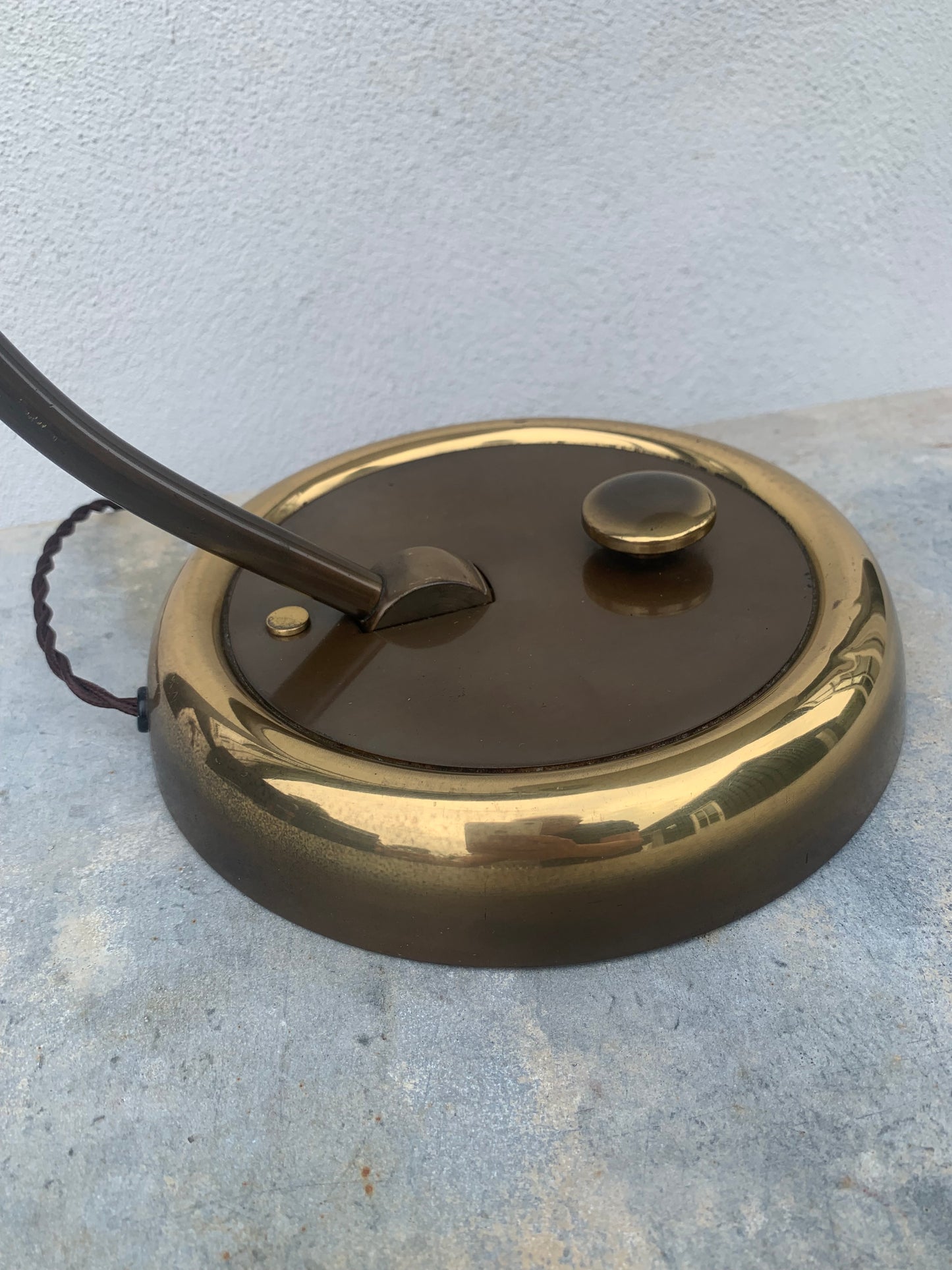 Escolux messing lampe