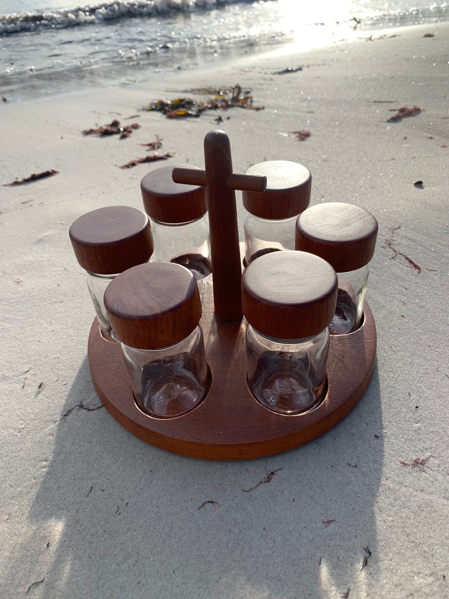 Gewürzset aus Teakholz und Glas