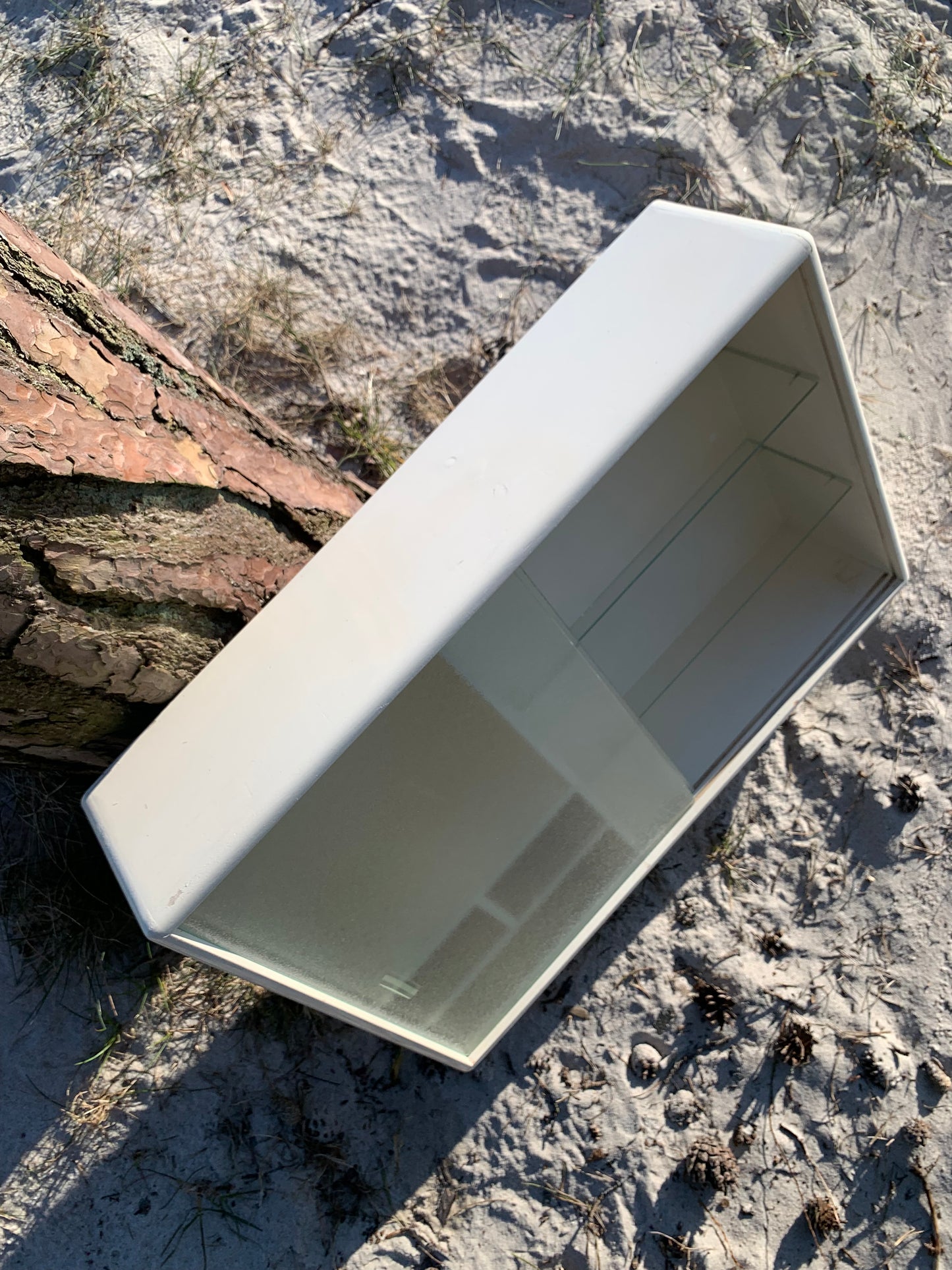 Medizinschrank mit Glastüren