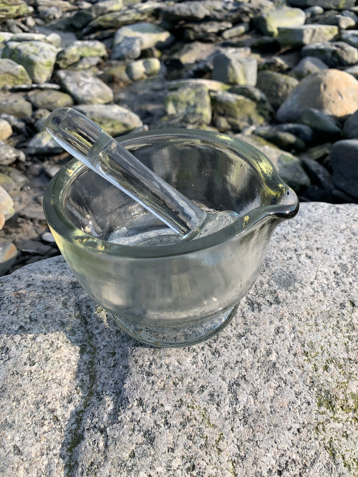 Mörser aus Glas